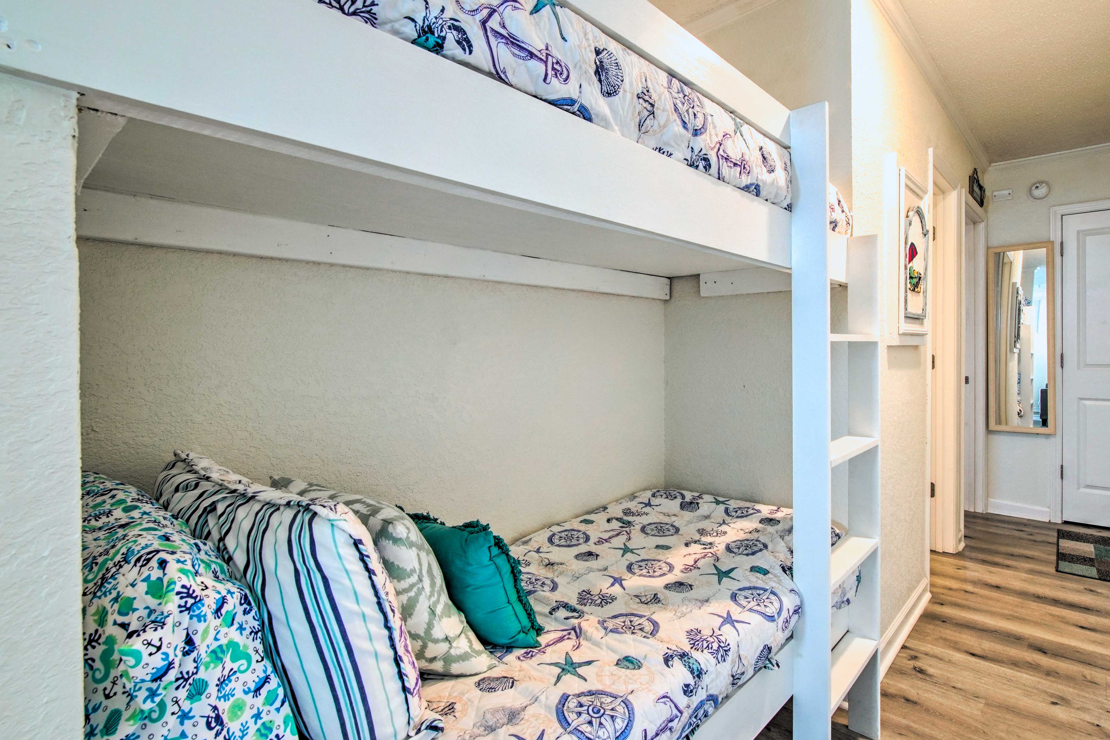 North Topsail Beach Condo w/ Balcony!