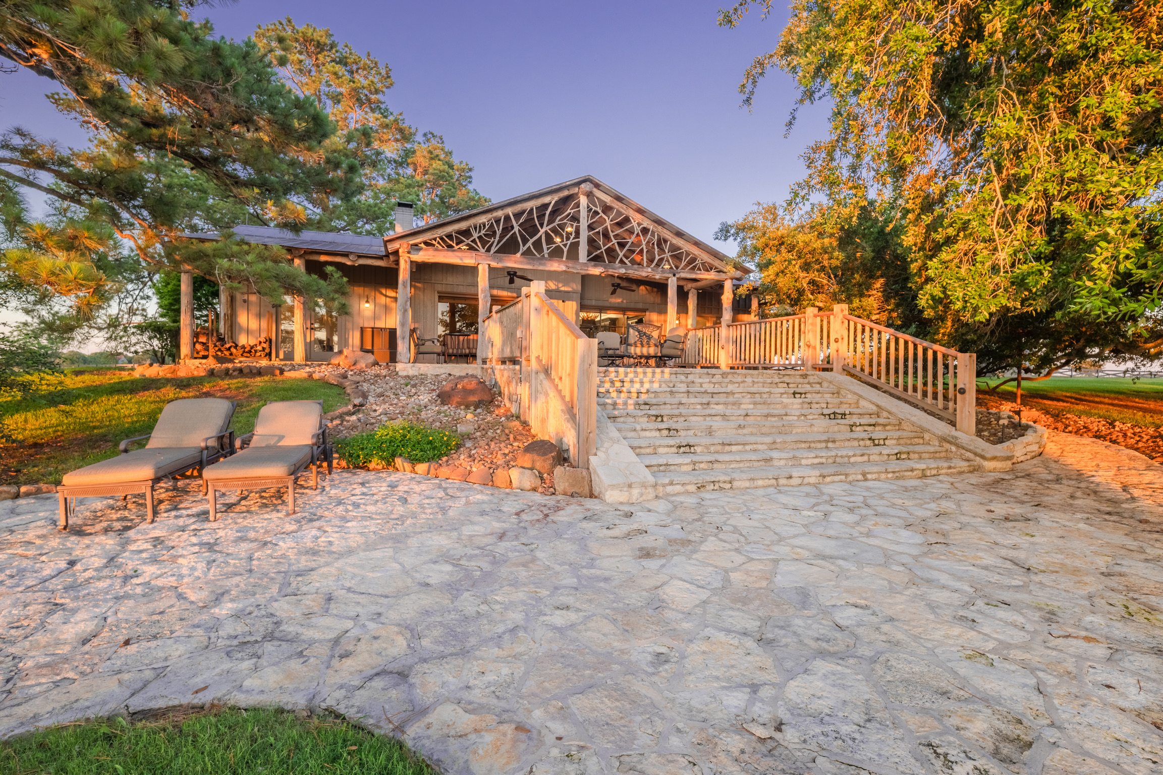 Property Image 2 - Idyllic ’Century Oaks Farm’ in New Ulm on 46 Acres