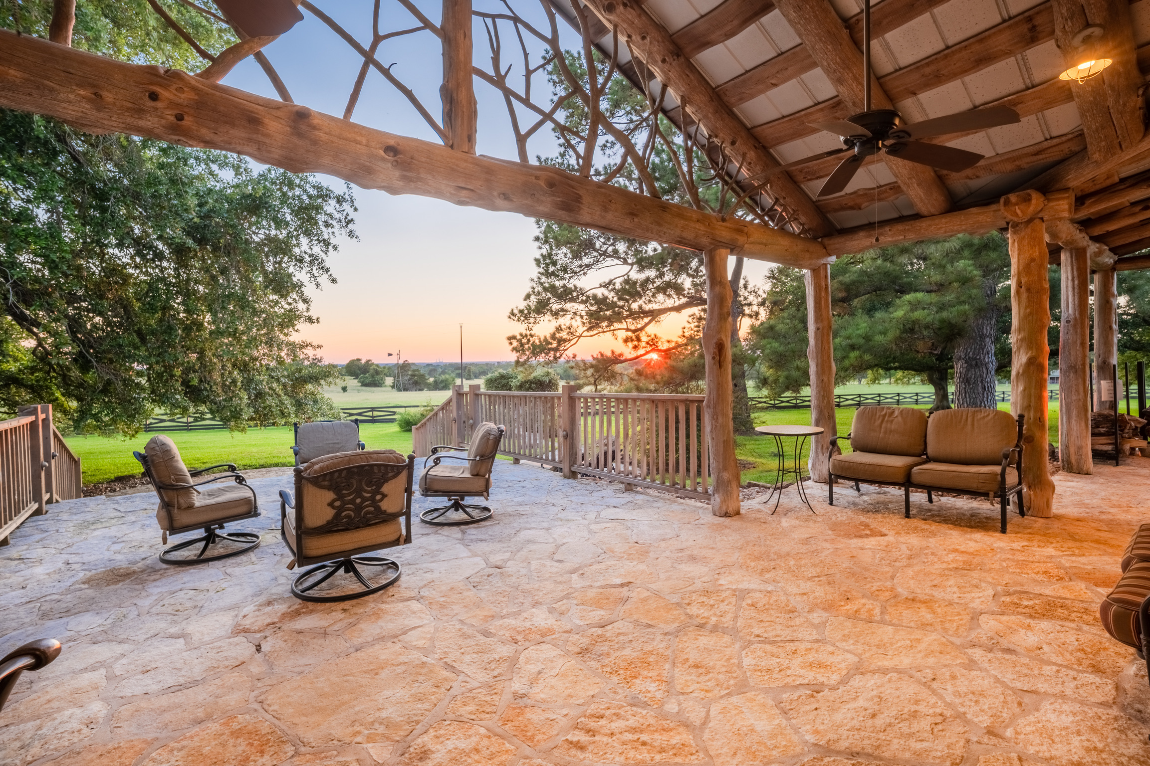 Property Image 1 - Idyllic ’Century Oaks Farm’ in New Ulm on 46 Acres