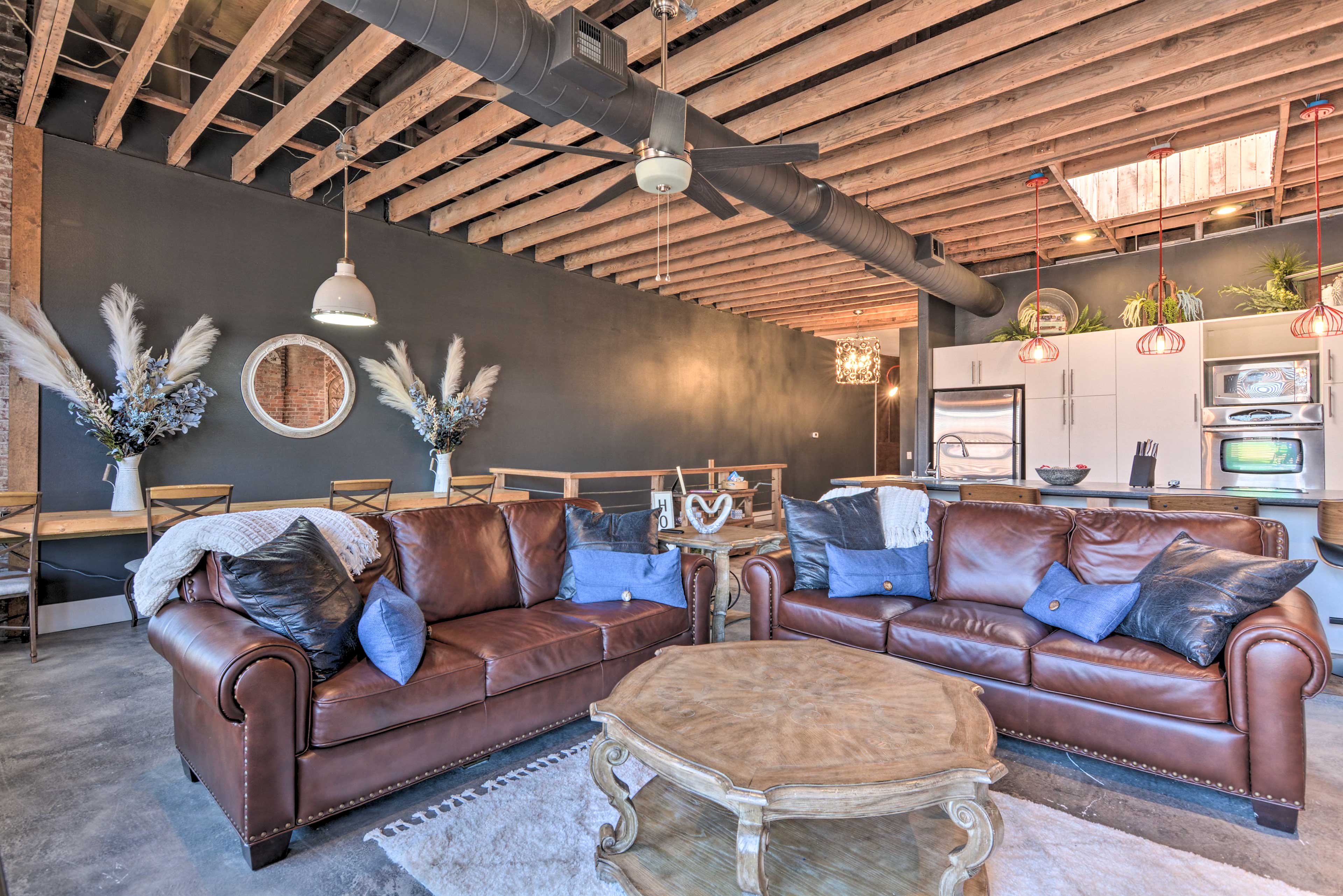 Property Image 1 - Upscale Loft in the Heart of Dtwn Springfield