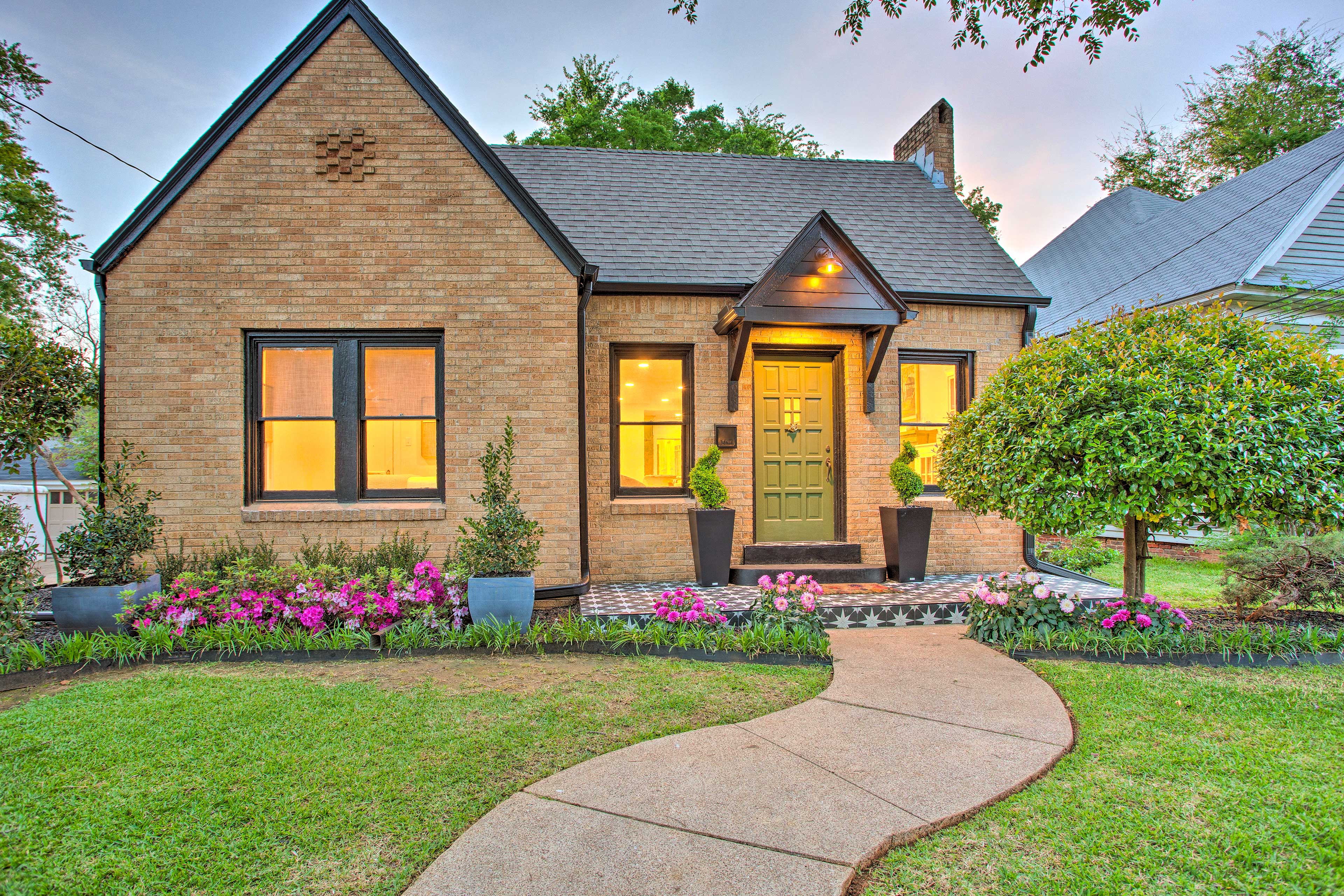 Property Image 1 - Newly Updated & Charming Azalea District Home