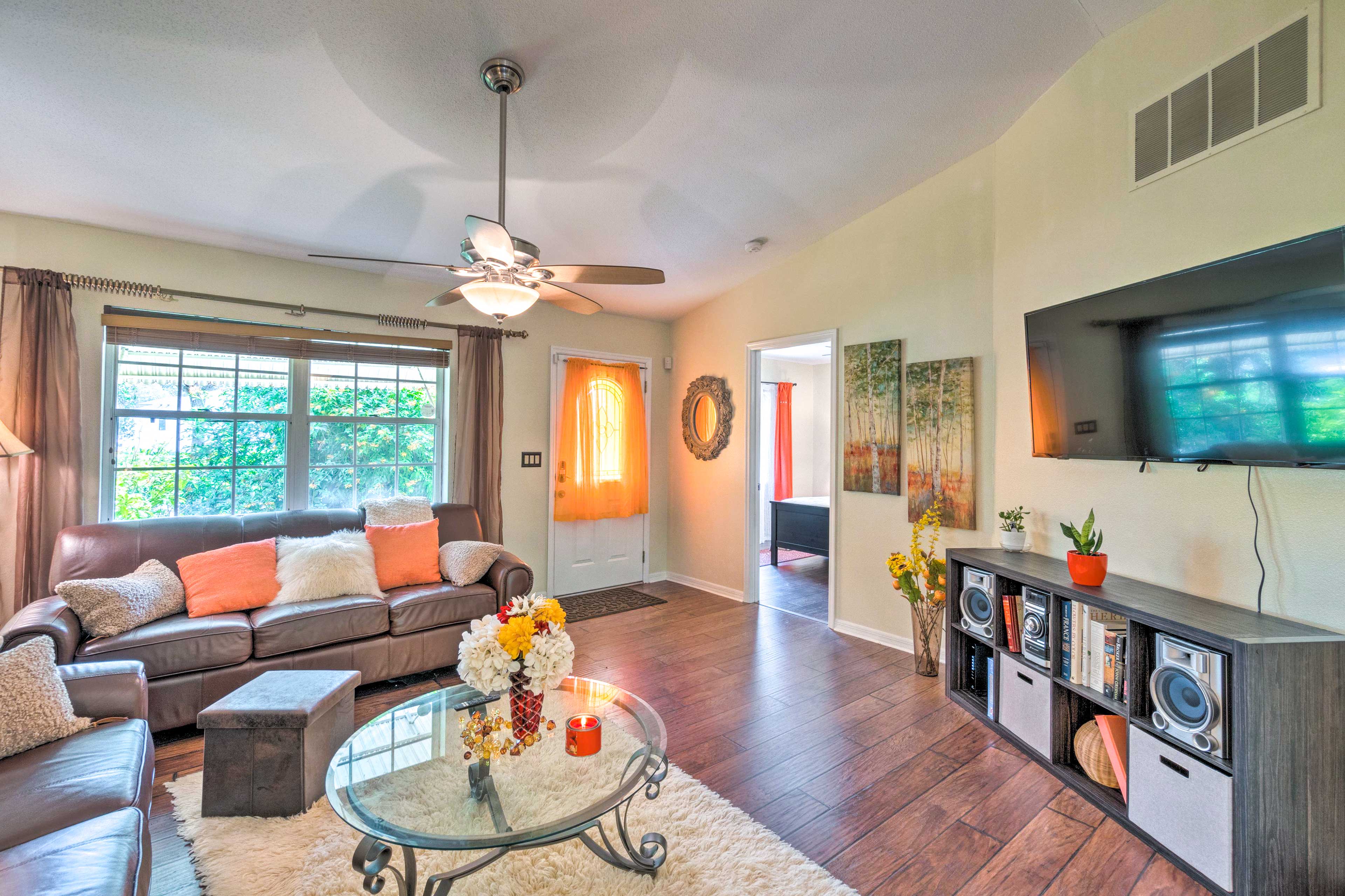 North Port Garden Home: Florida Room, Lanai!