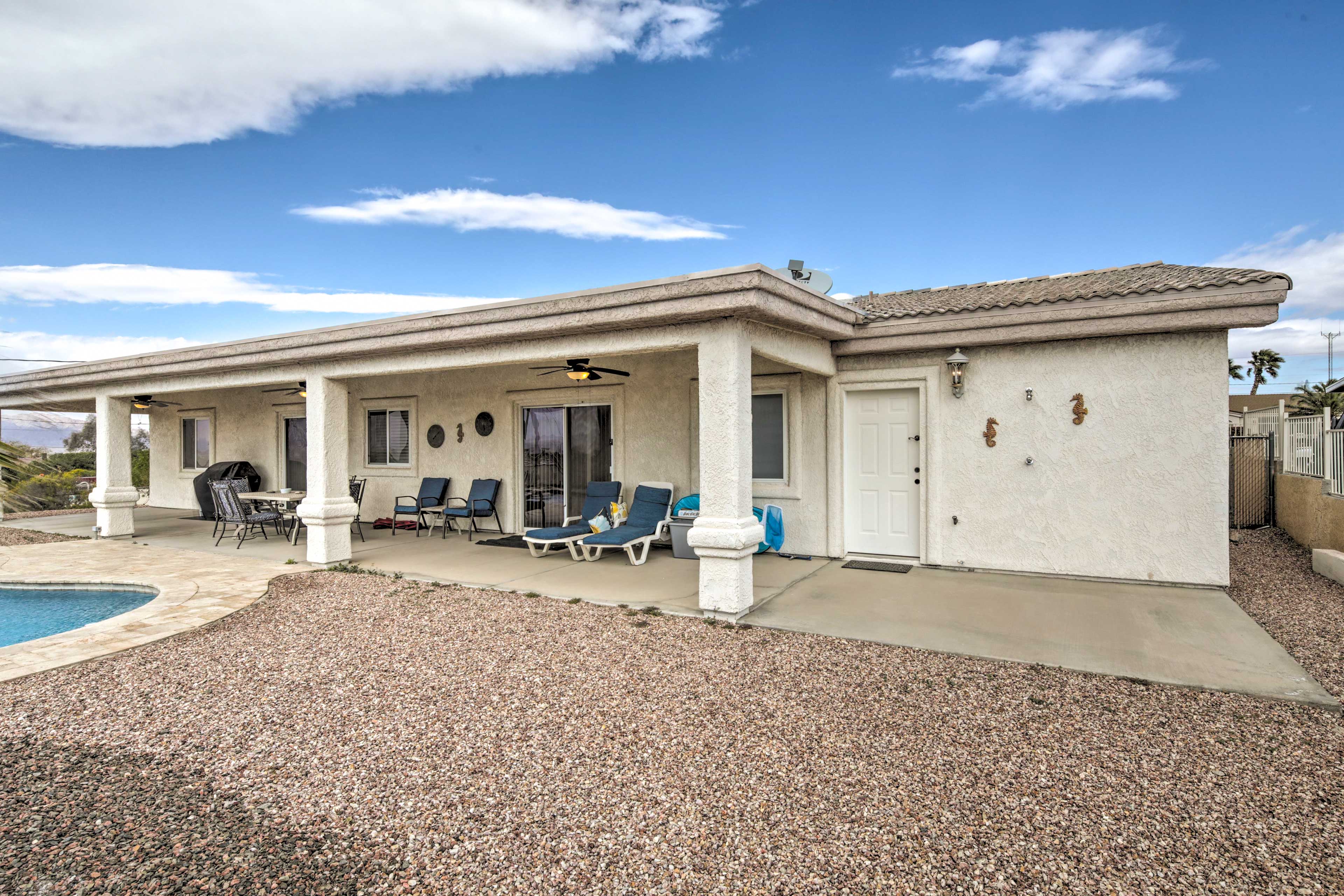 Pet-Friendly Lake Havasu Home: Pool & Private Yard