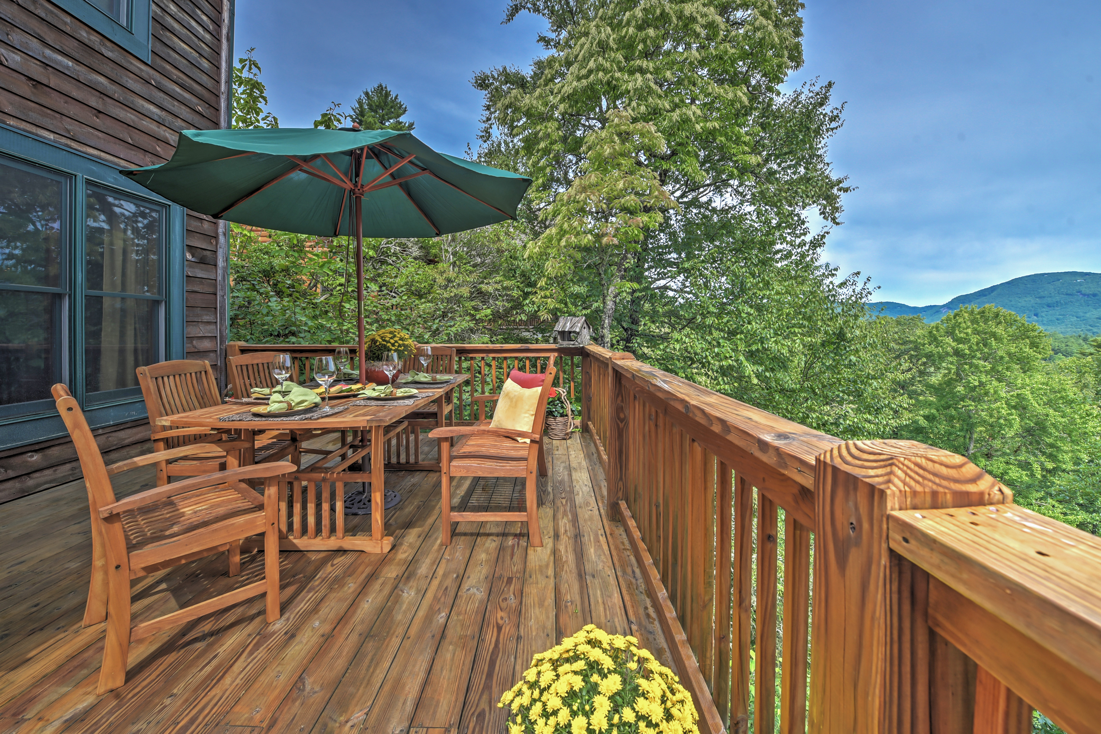 Property Image 2 - Dream Catcher: Luxe Cabin w/ Large Deck + Mtn View