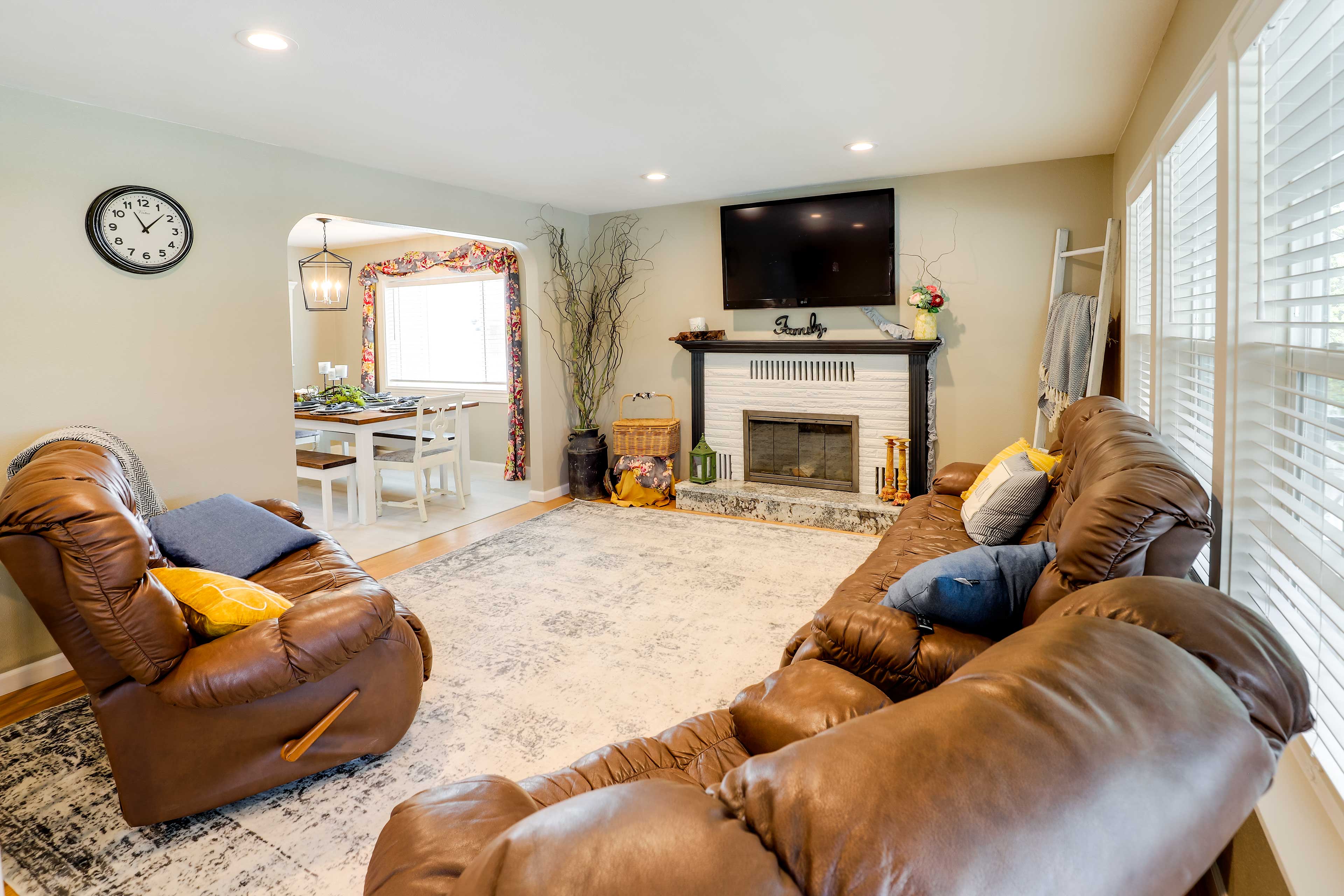 Property Image 2 - Epic Family Getaway w/ Pool, Game Room & Fire Pit!
