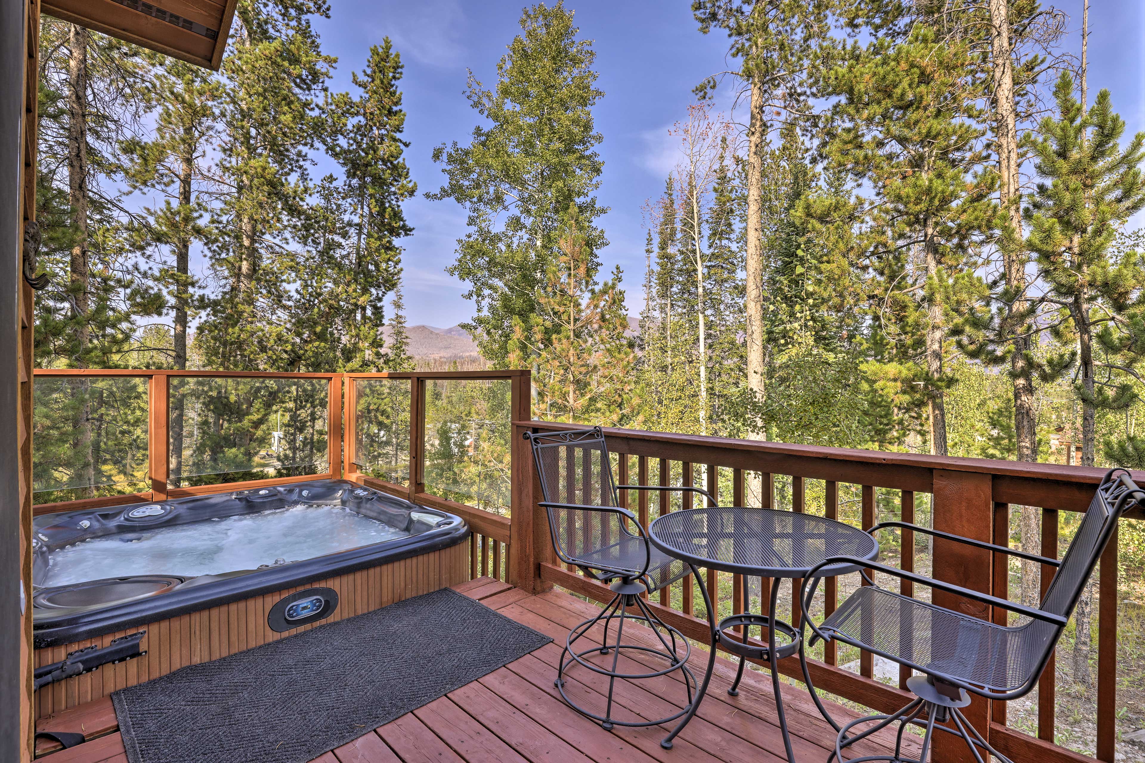 Property Image 2 - Family-Friendly Grand Lake House with Hot Tub!