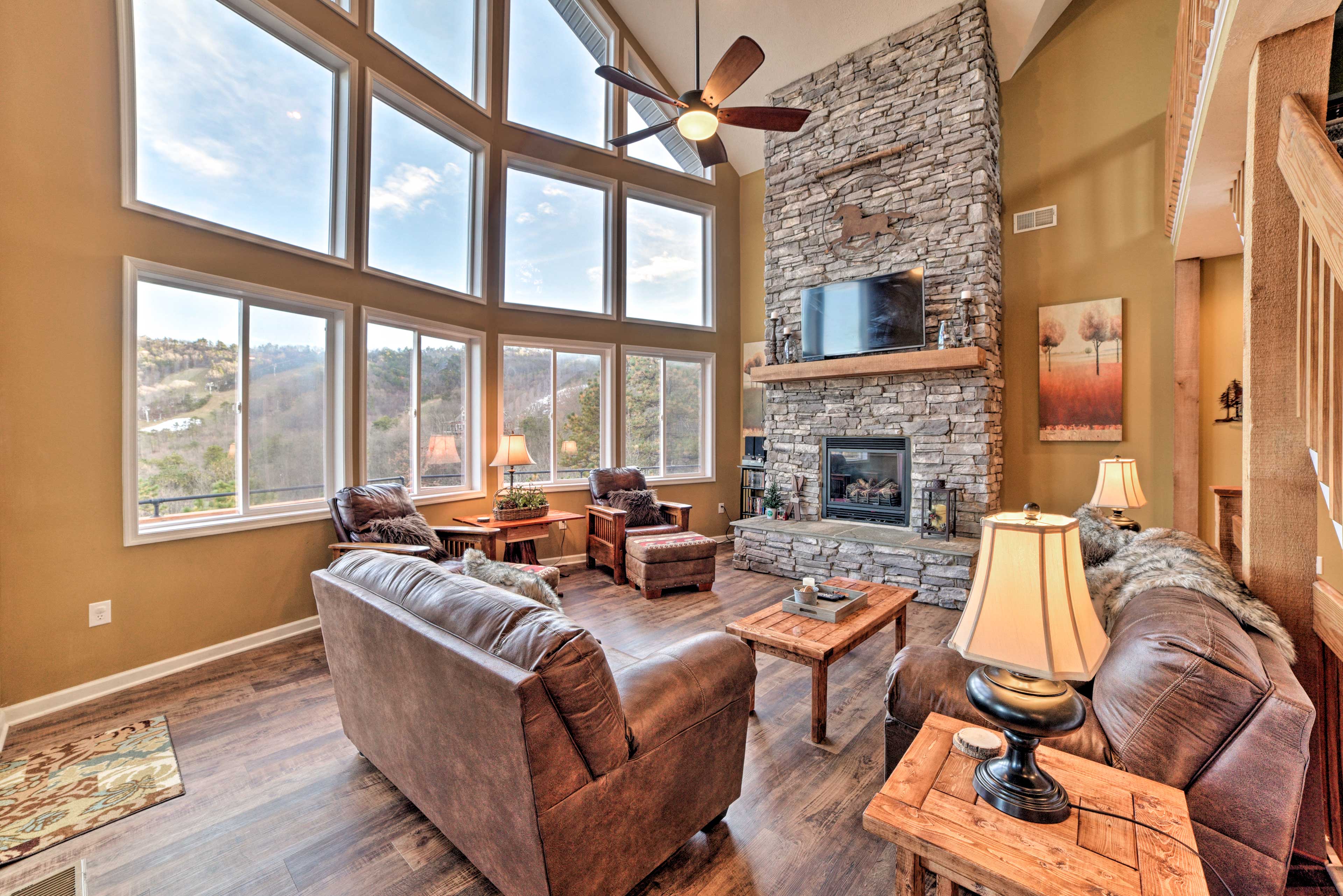 FamilyFriendly Massanutten Home w/ Slope Views! Home Rental in