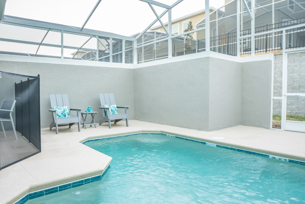 pool / beach chairs