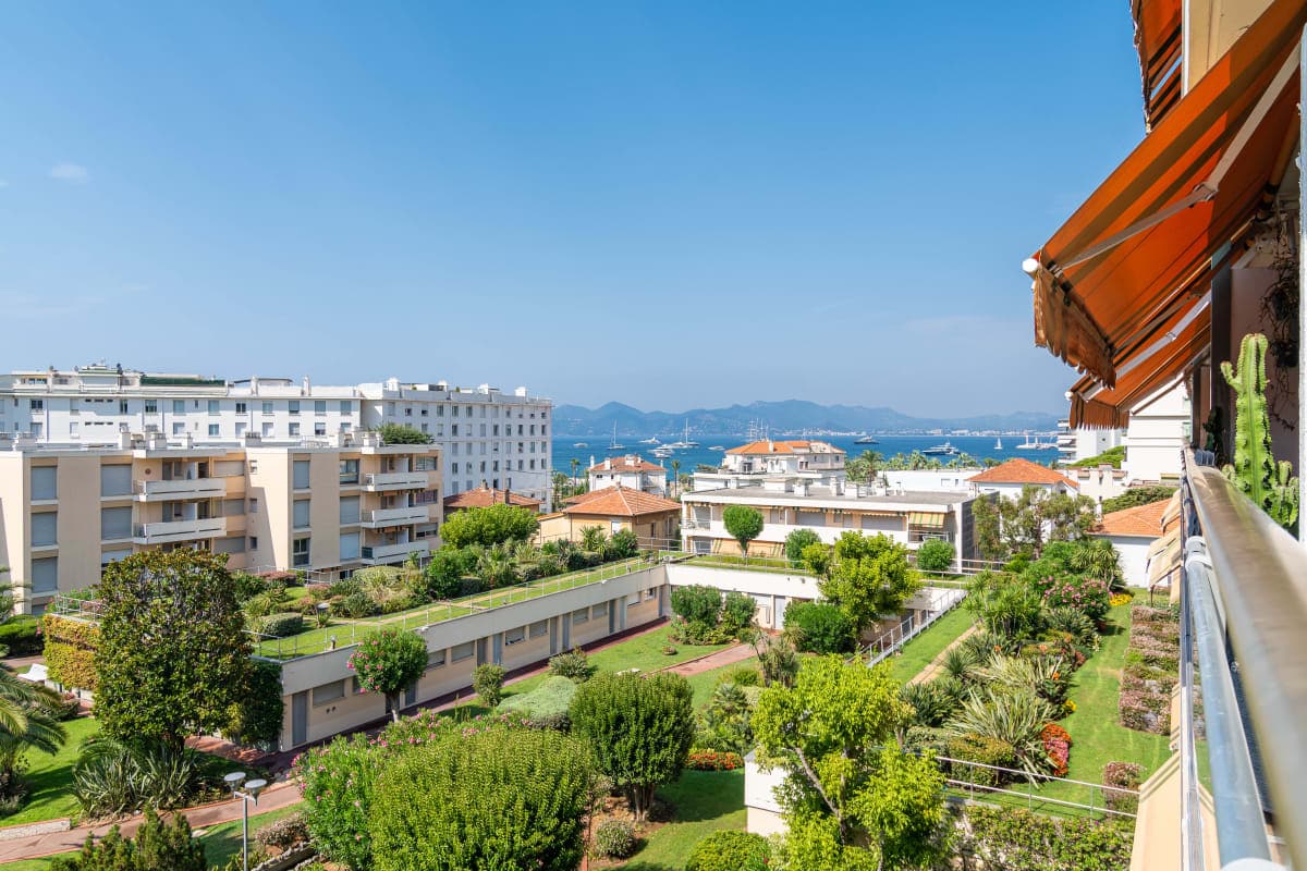 Splendid 2 BR with Sea View Cannes Pointe Croisette area by Olam Properties