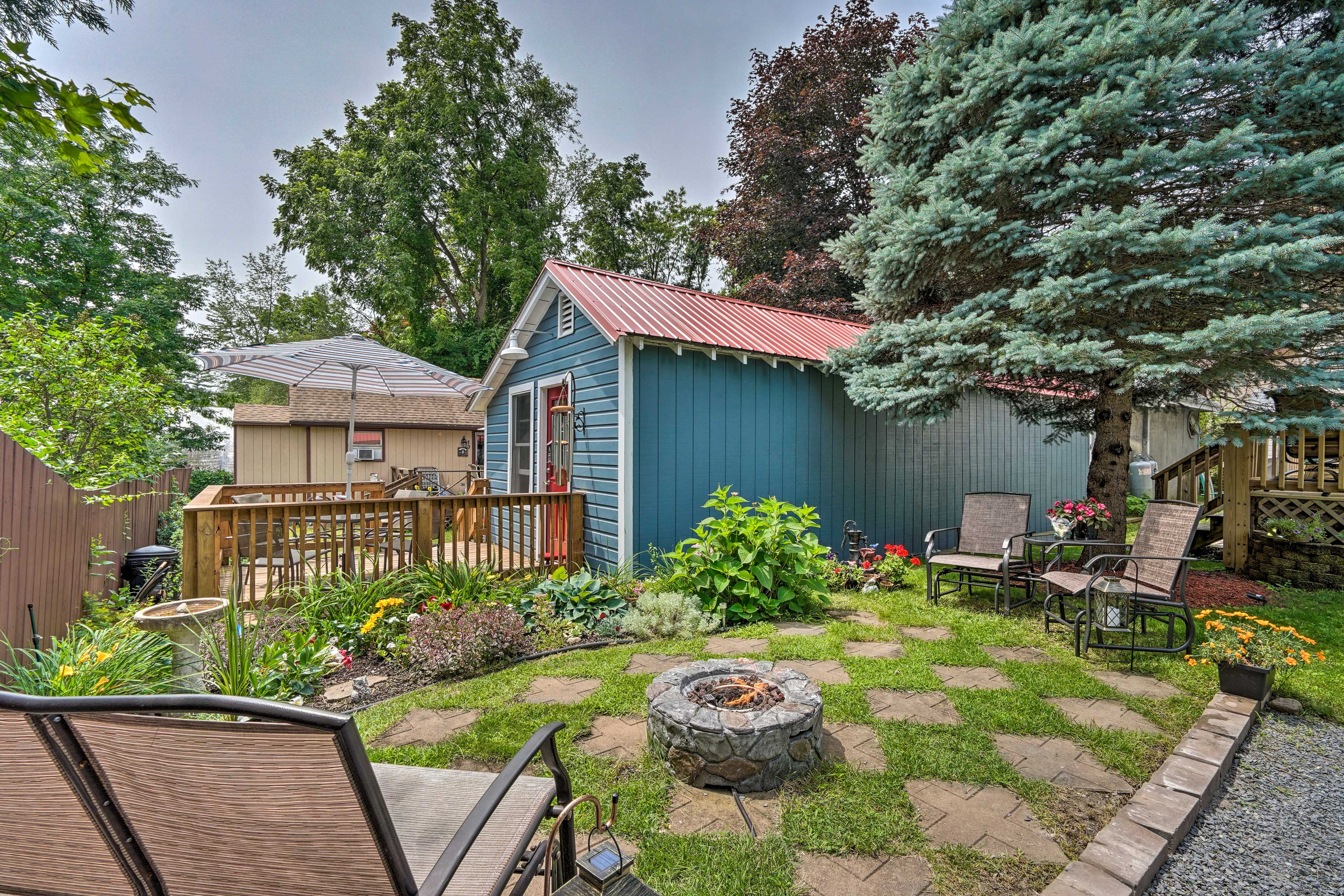 Updated Bolton Home w/ Fire Pit!