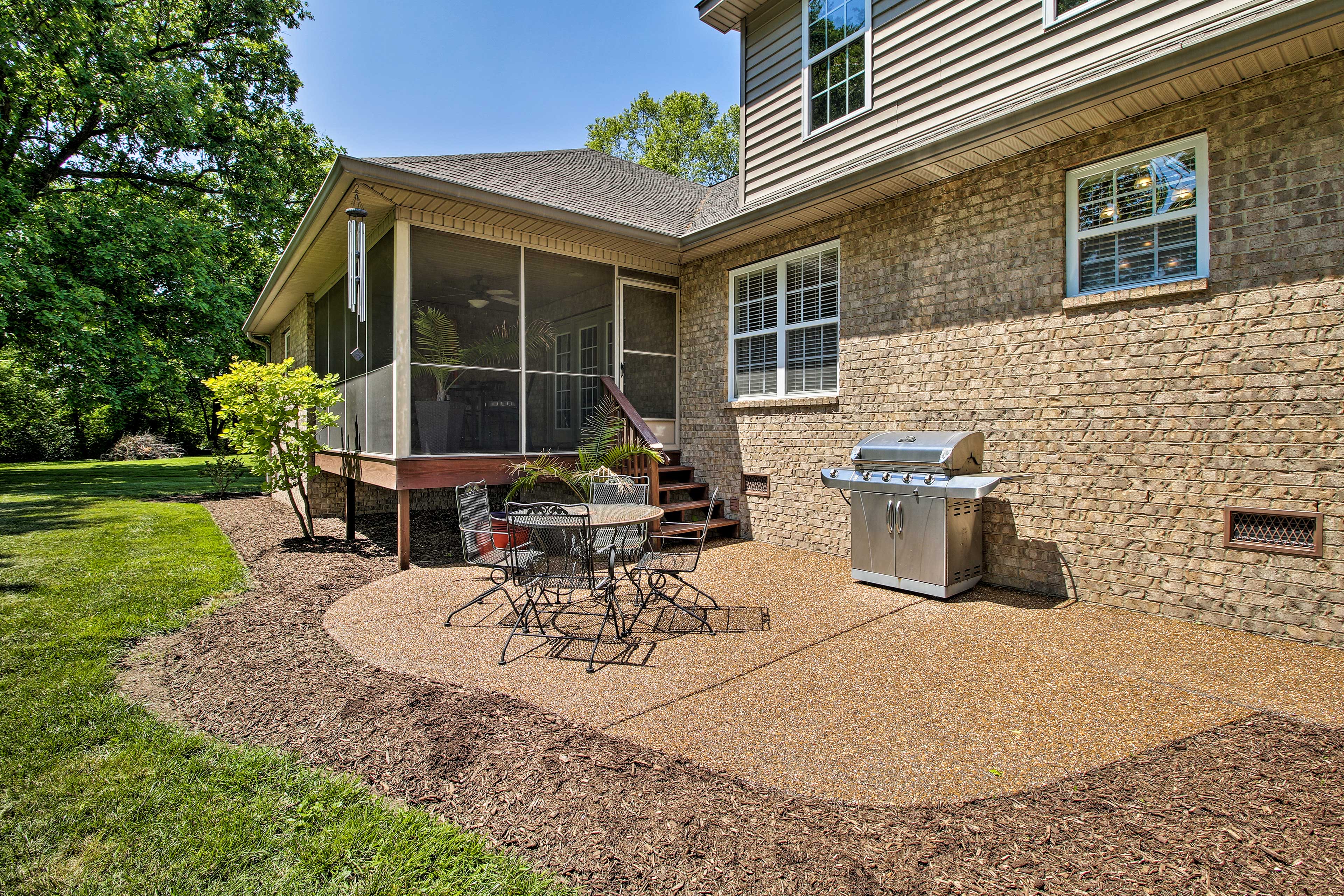 Property Image 2 - Gallatin House on Long Hollow Golf Course!