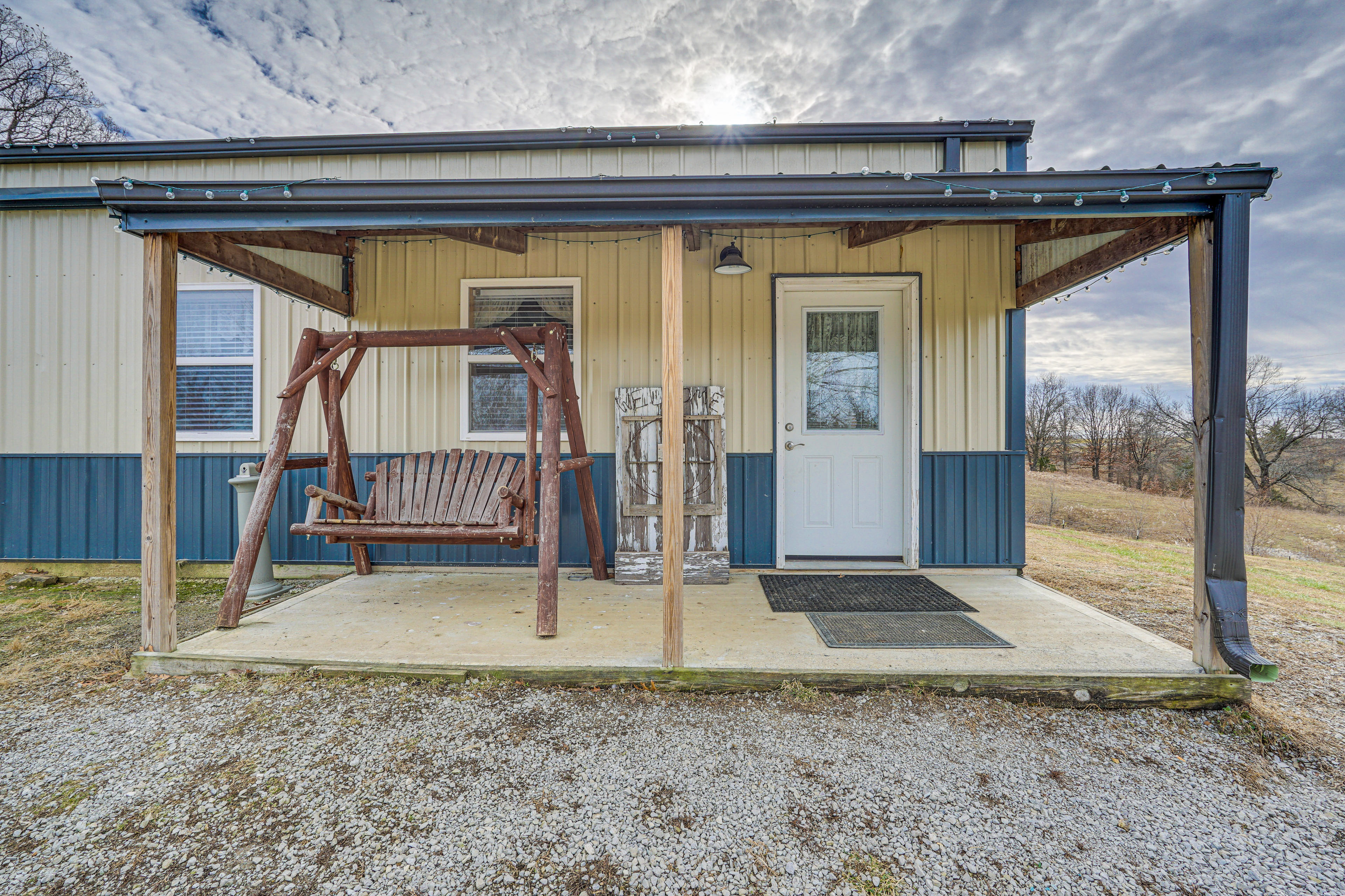 Property Image 2 - ’Grace Place’ Clark House on Farm: Shared Hot Tub!