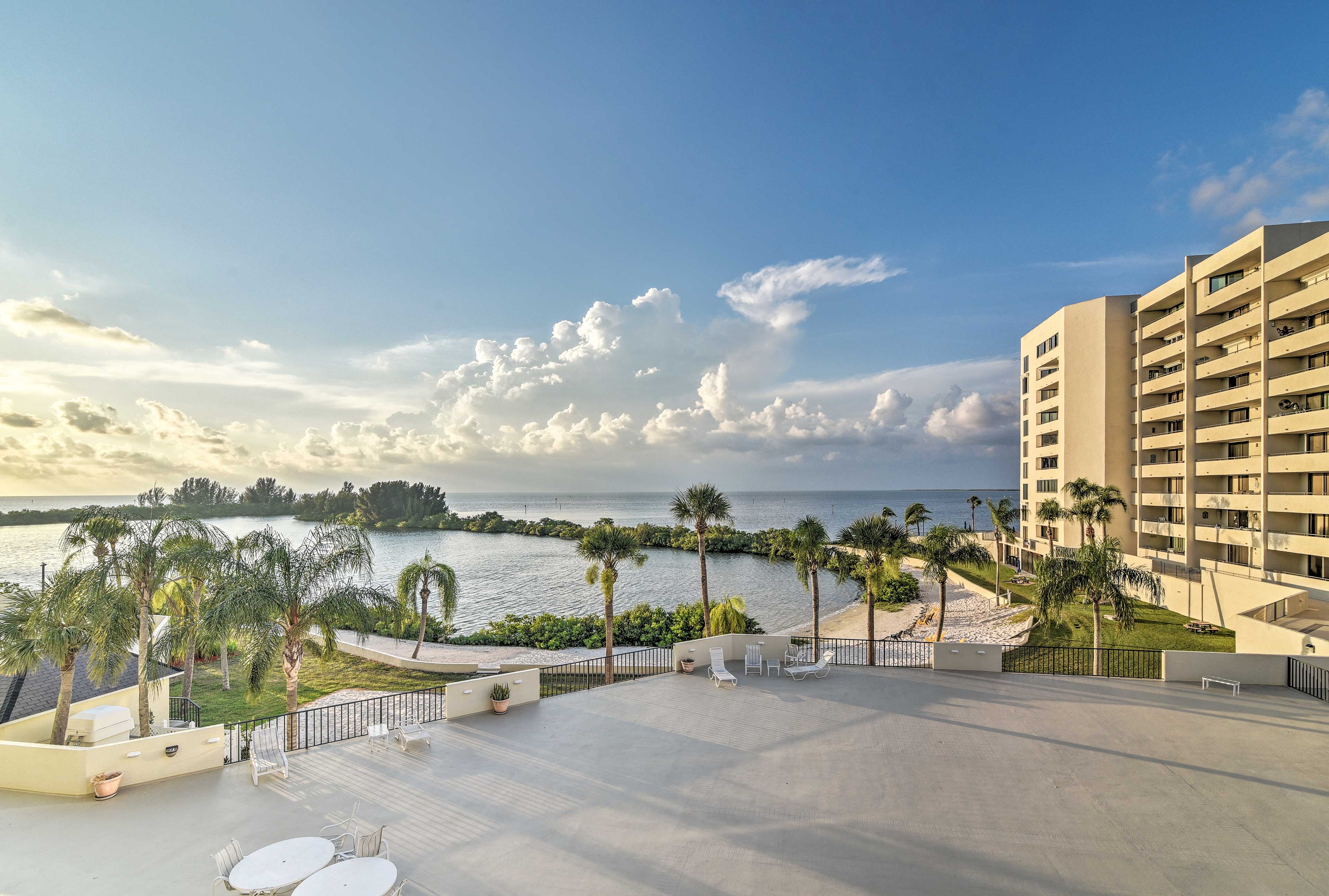 Property Image 1 - Gulf-View Hudson Condo in Waterfront Resort!