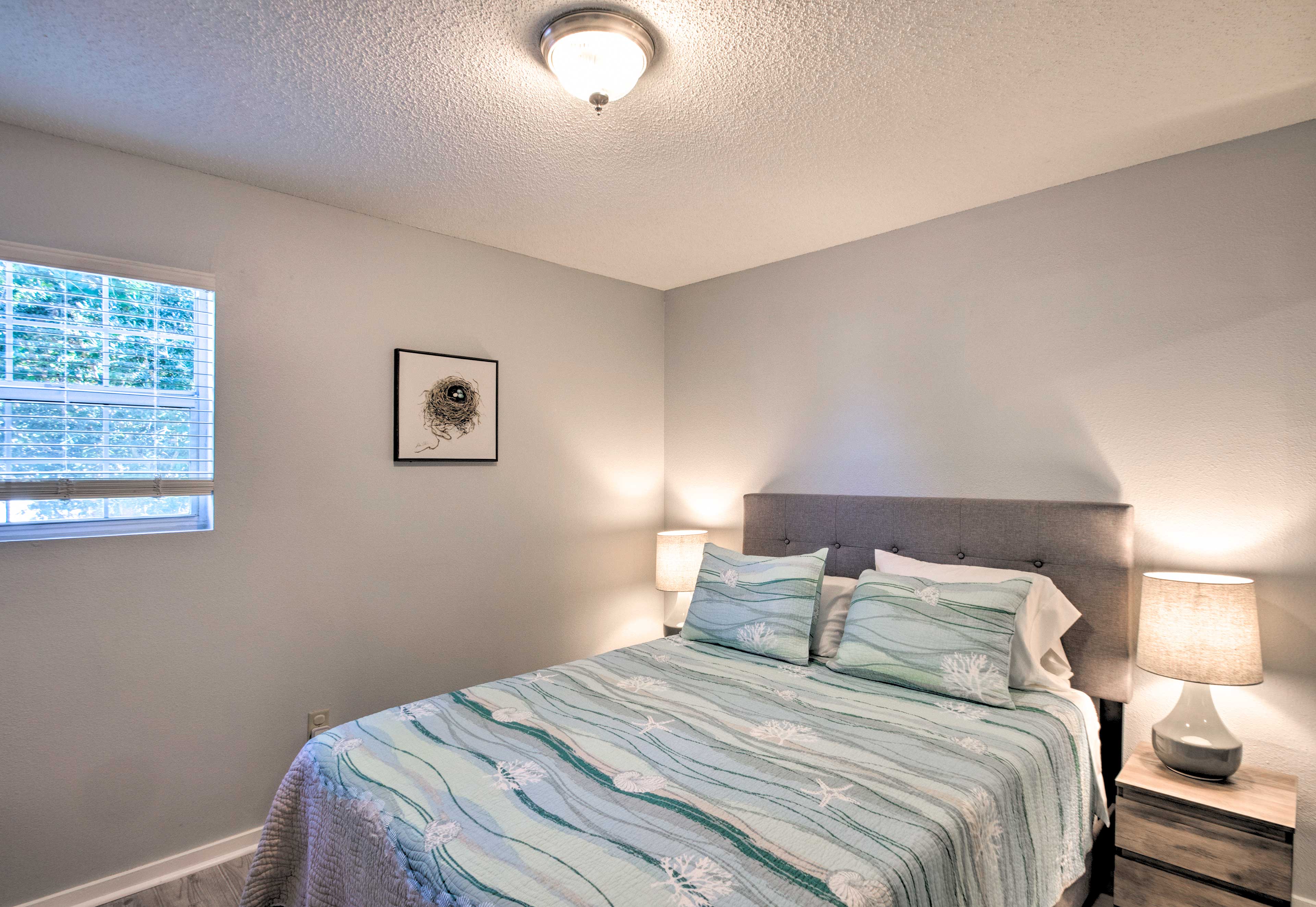 Gulf Breeze Home: 12 Mi to Pensacola Beach!