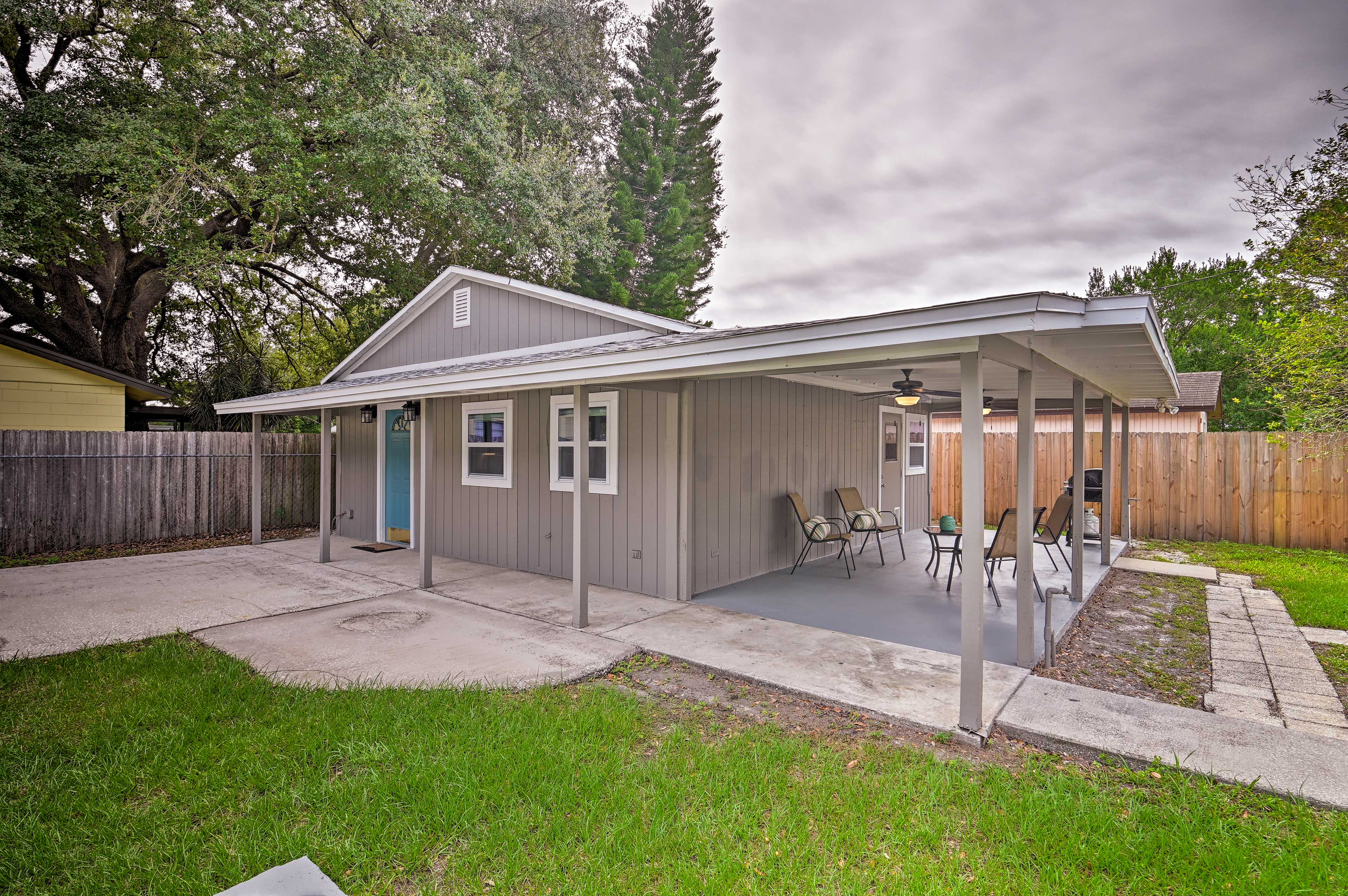 Property Image 2 - Winter Garden Bungalow w/ Gas Grill, Walk to Dtwn!