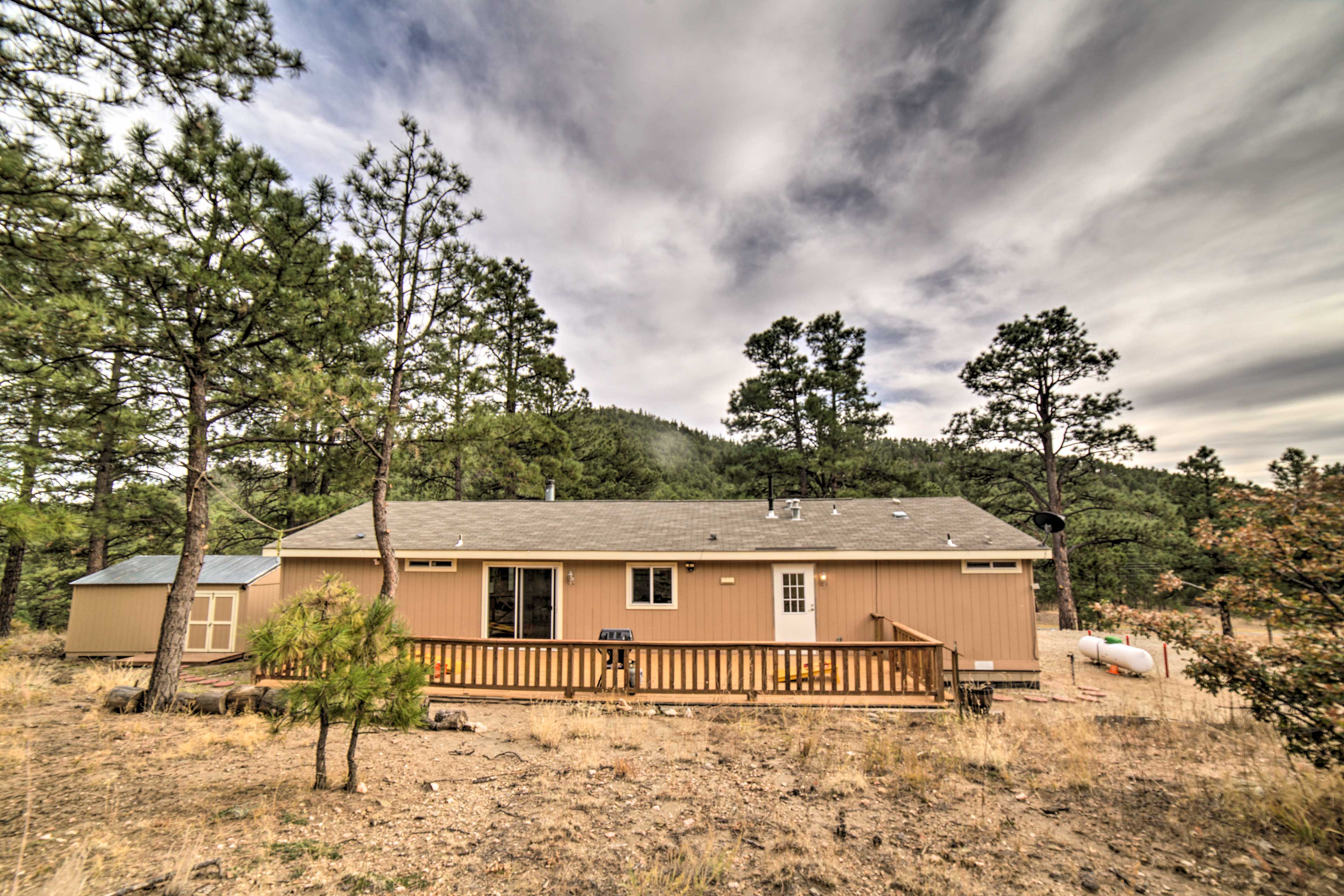 Property Image 2 - ’Hilltop Hideout’ w/ Peaceful Mountain Views