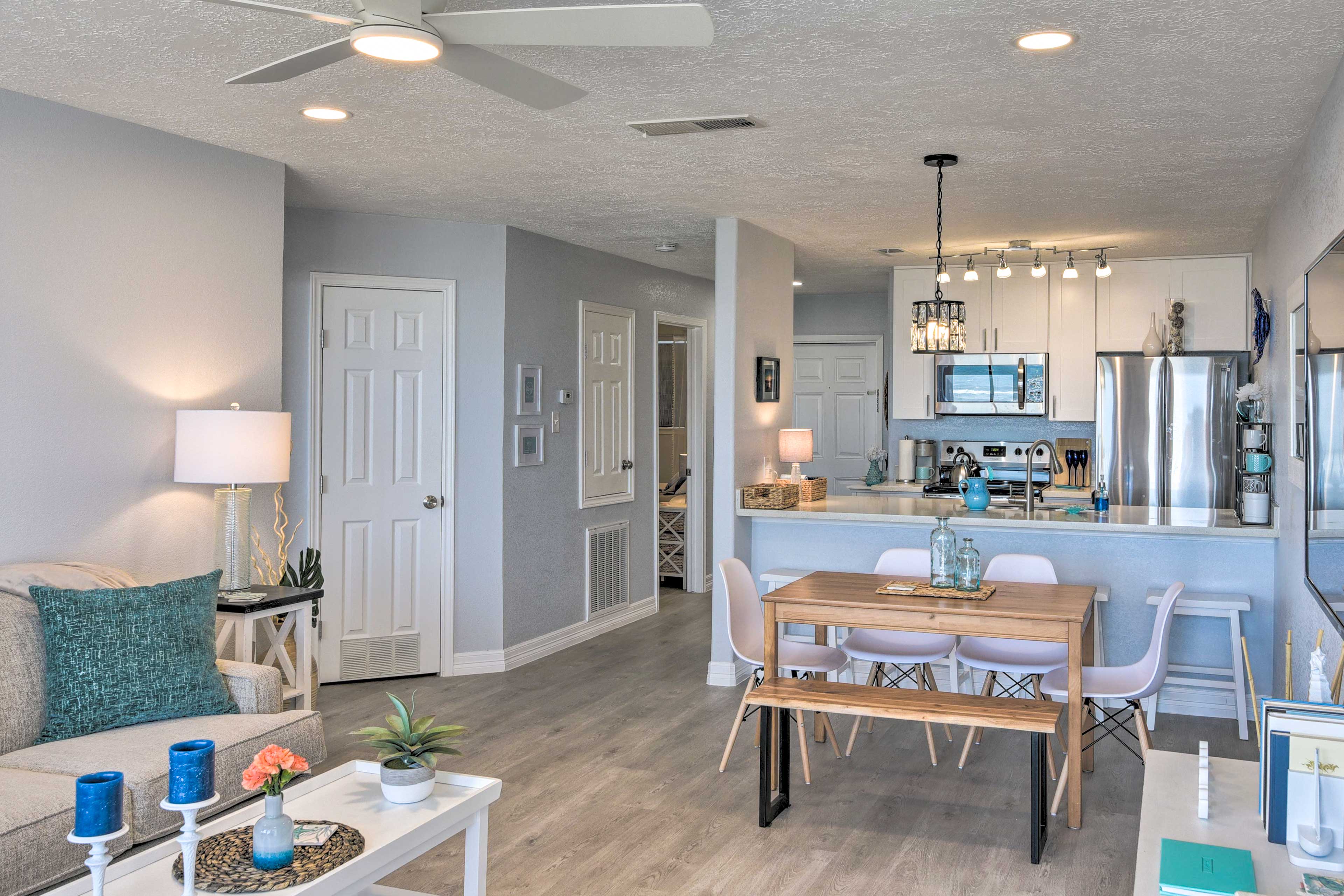 Property Image 2 - Gorgeous Oceanfront Gem on Seawall Boulevard!