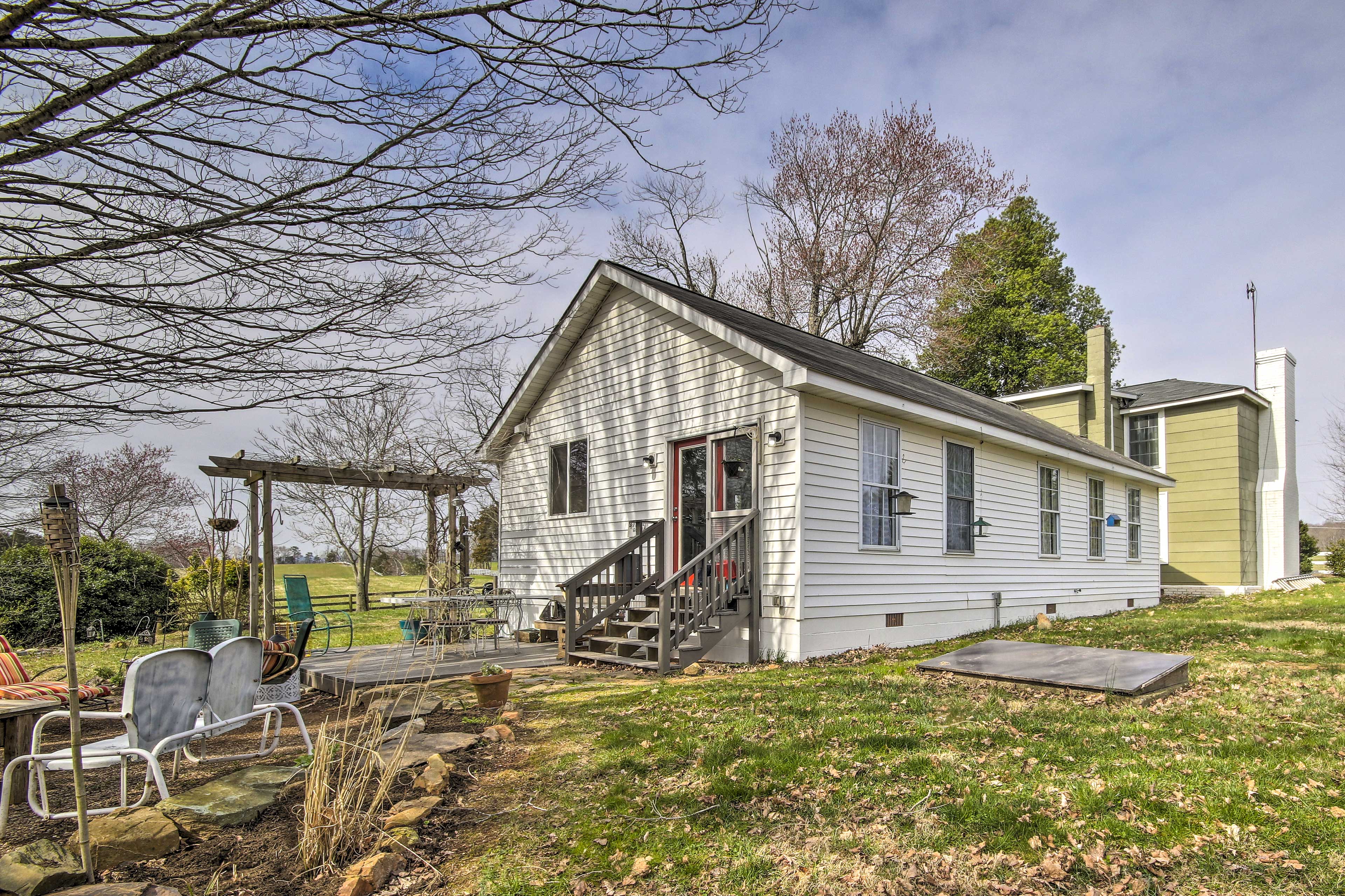 Property Image 1 - Historic Farmhouse w/ Chef’s Kitchen Near Wineries