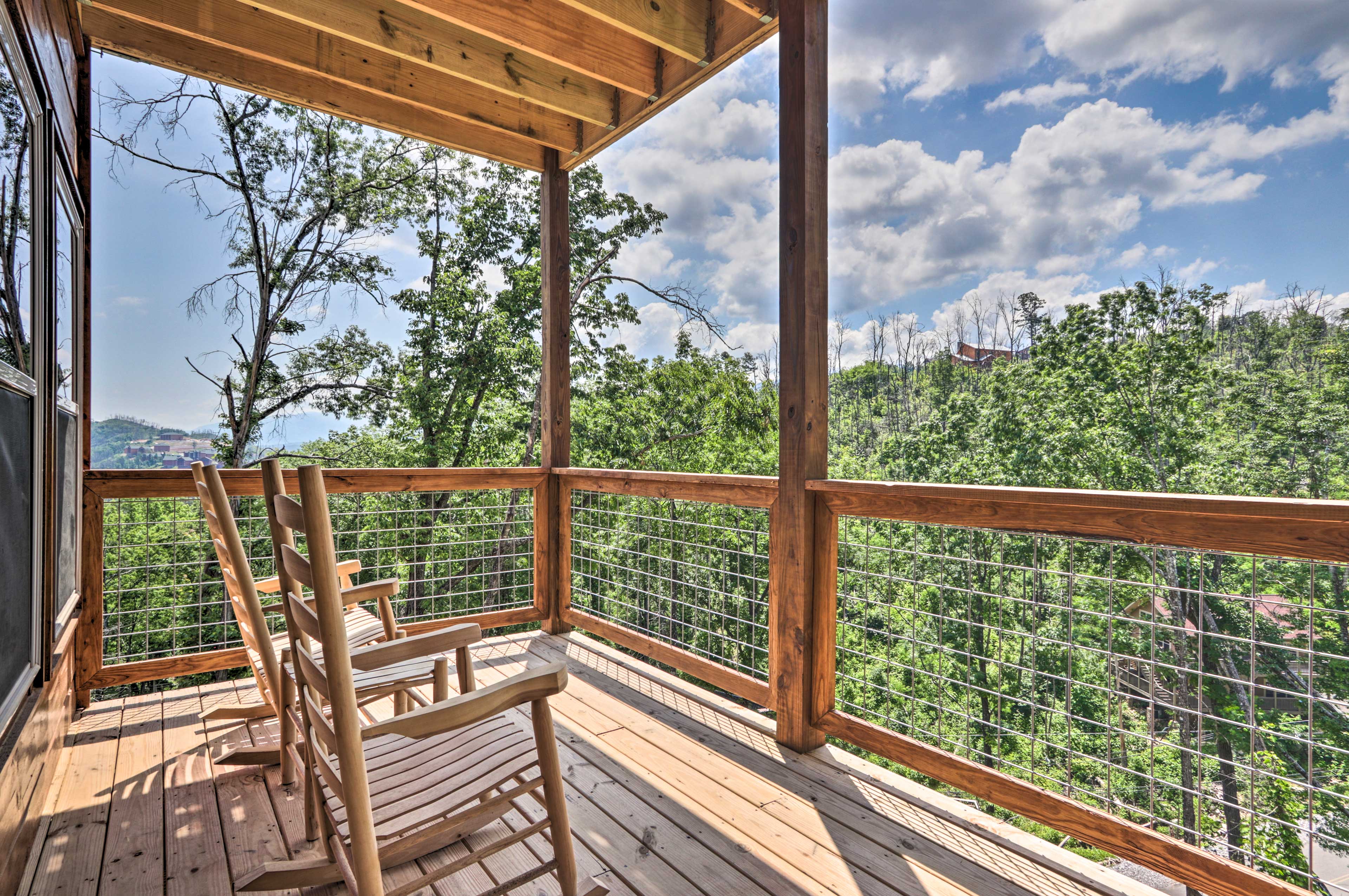 Property Image 1 - Modern Cabin w/ Hot Tub & Game Room in Gatlinburg!