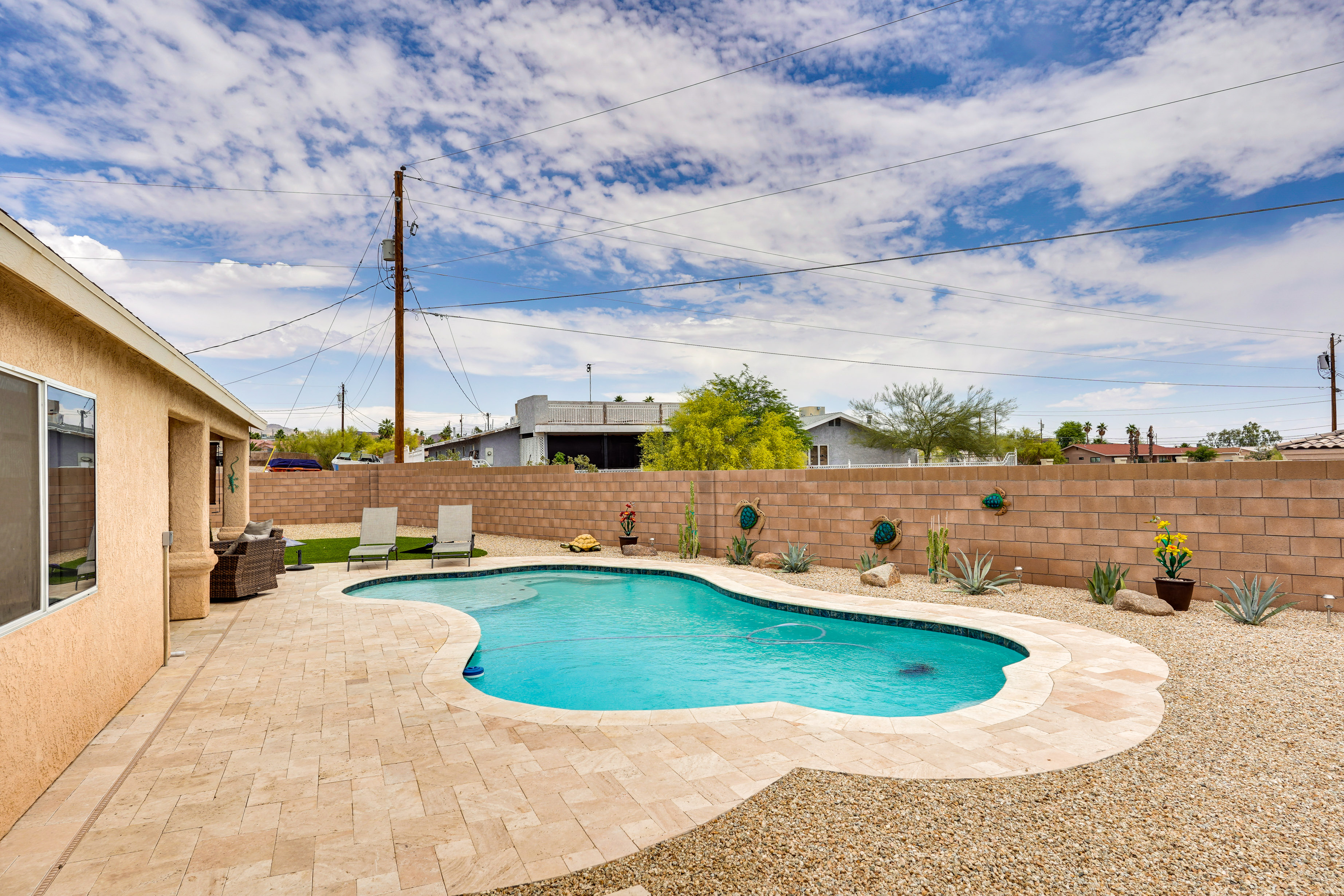 Property Image 2 - Havasu Home w/ Private Pool Near London Bridge