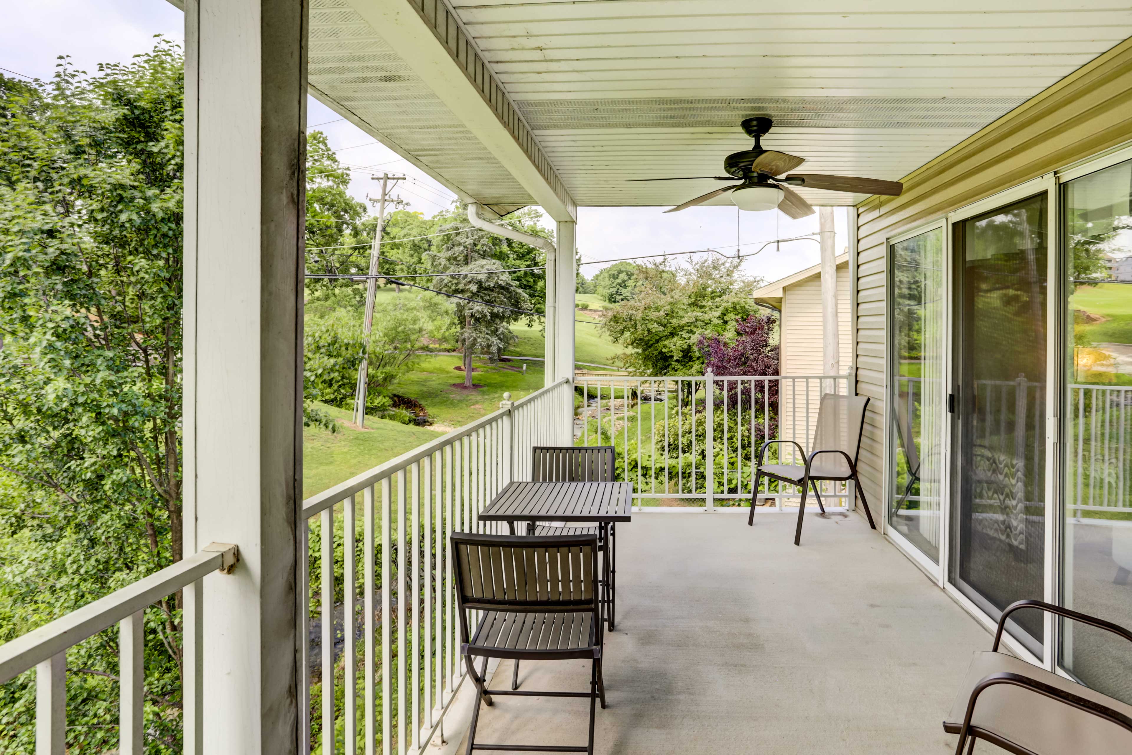 Property Image 2 - Branson Condo w/ Balcony, Near Silver Dollar City!