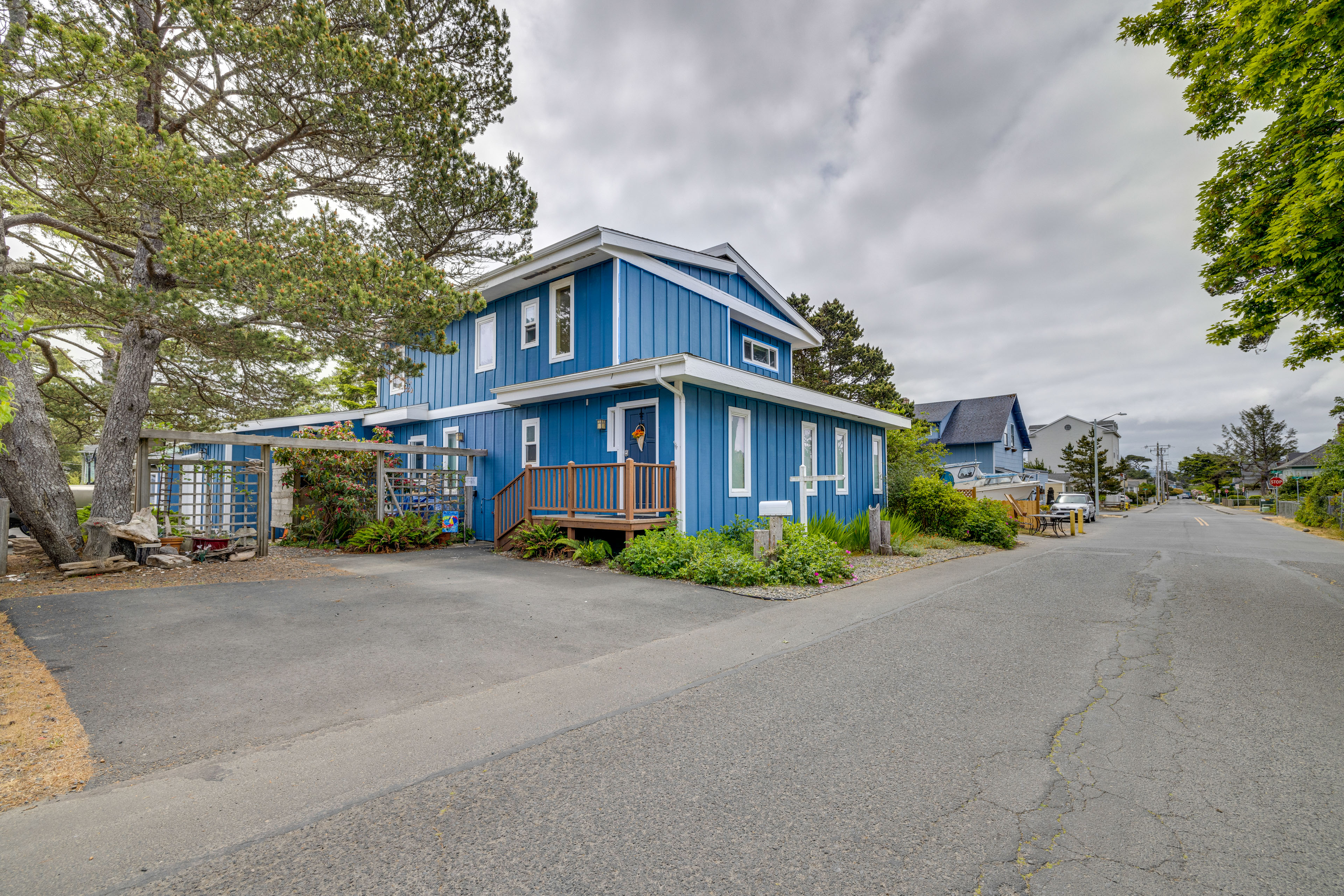 Property Image 1 - House w/ Hot Tub & Deck - Walk to Seaside Beach!