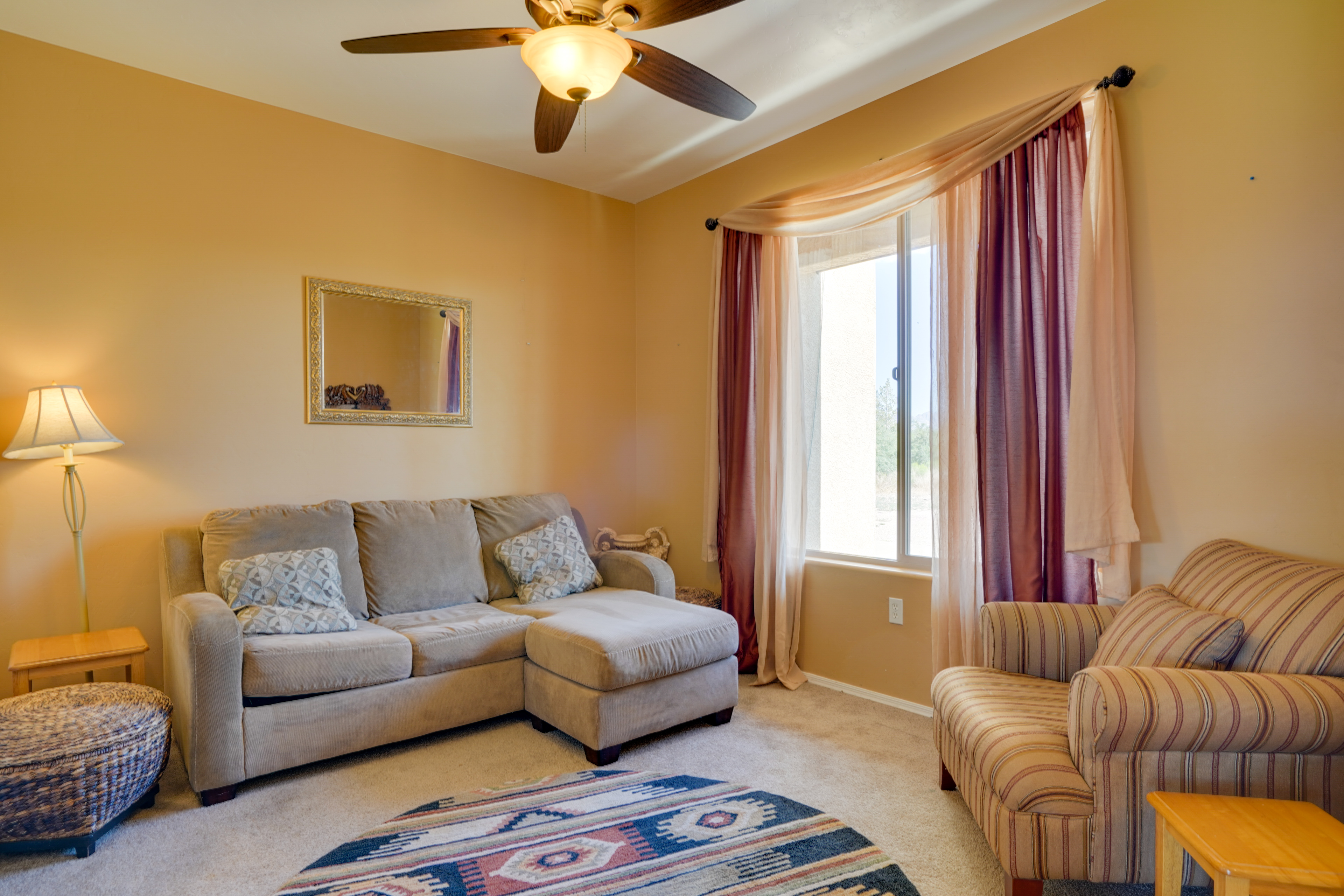 9 Mi to Sahuarita Lake Park: Getaway w/ Game Room