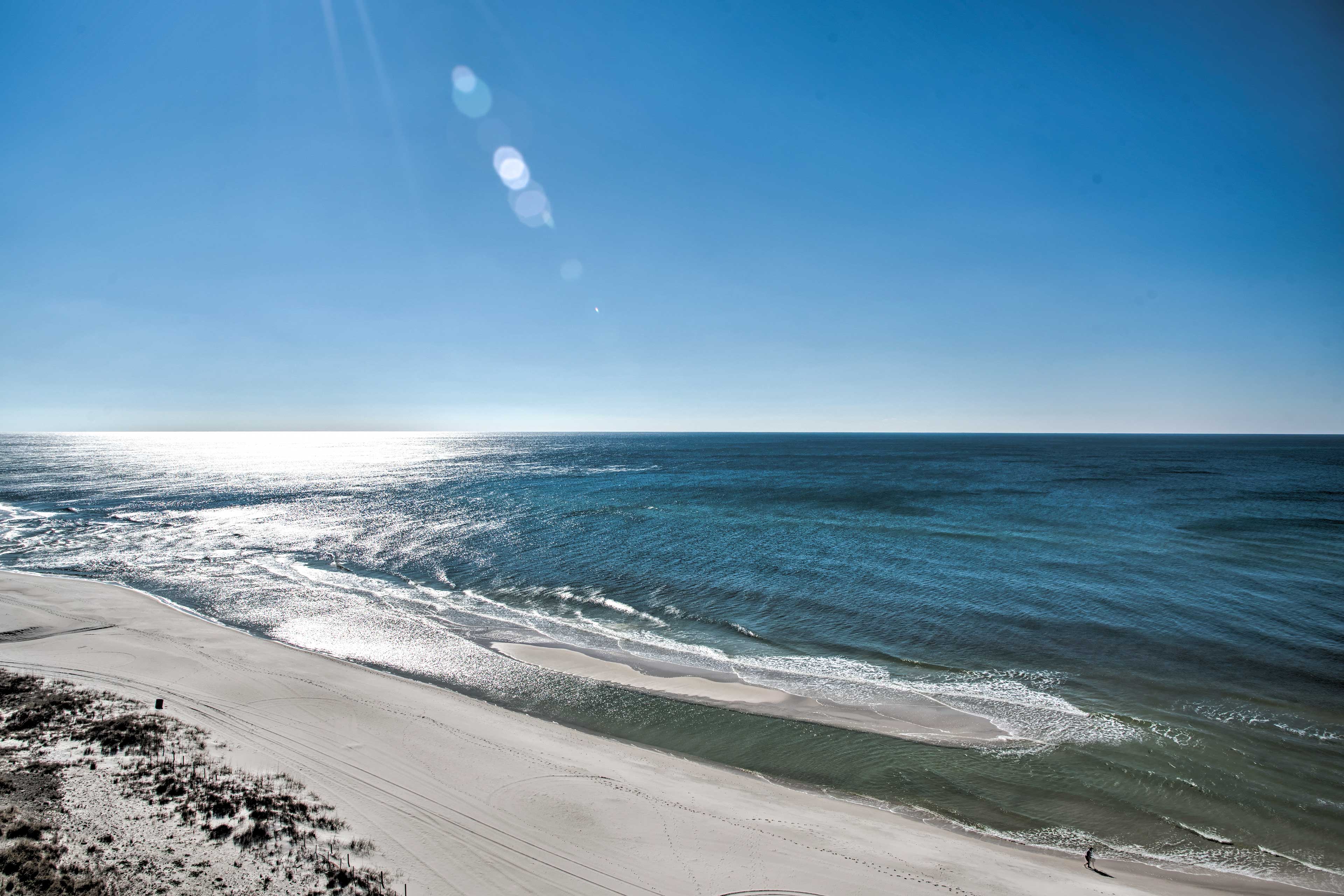 Property Image 2 - Spectacular Oceanfront Emerald Beach Resort Condo