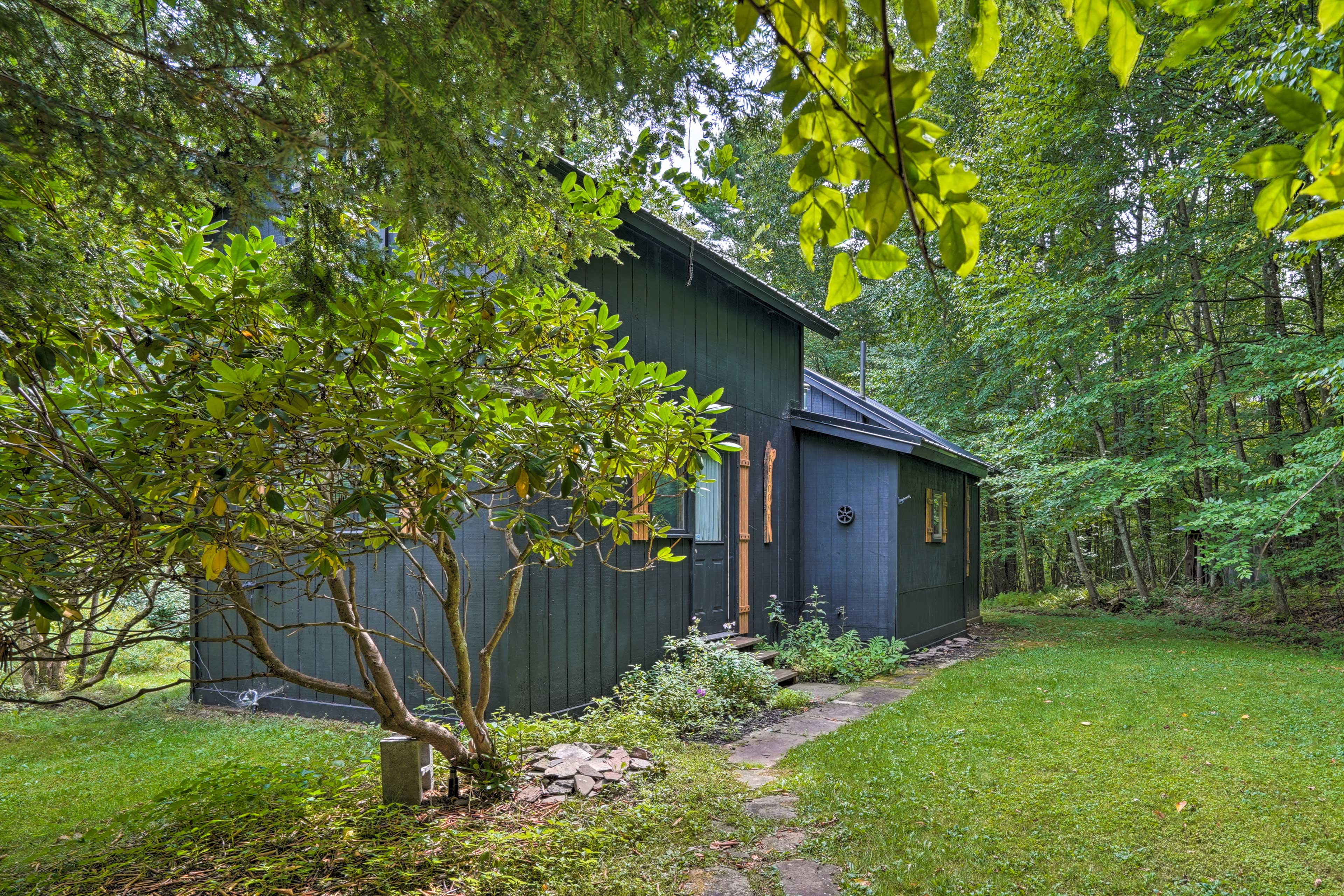 Rustic Unadilla Cottage on 15 Acres w/ Pond!
