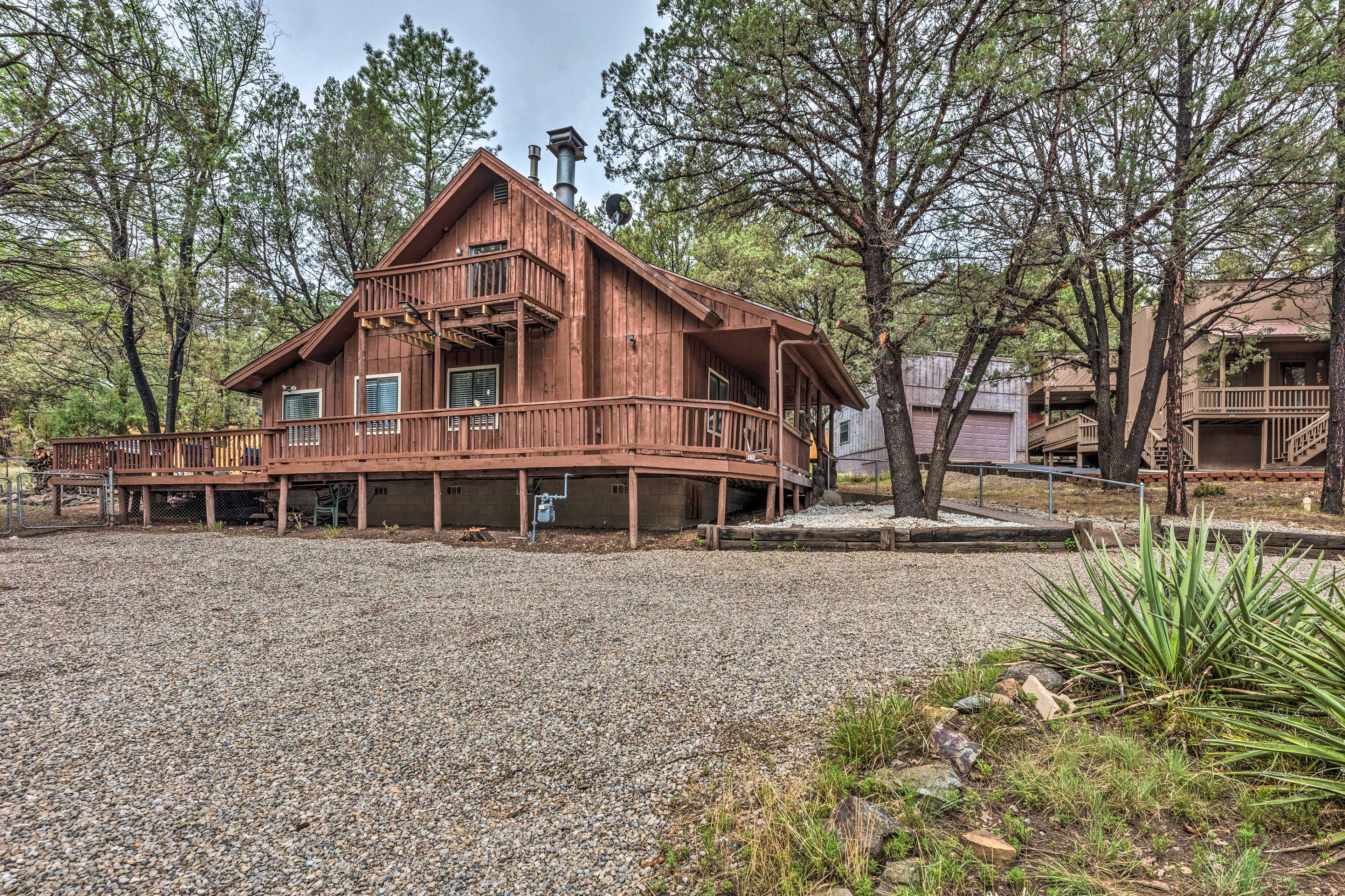 Property Image 2 - Rustic Ruidoso Cabin w/ Large Deck & Grill!