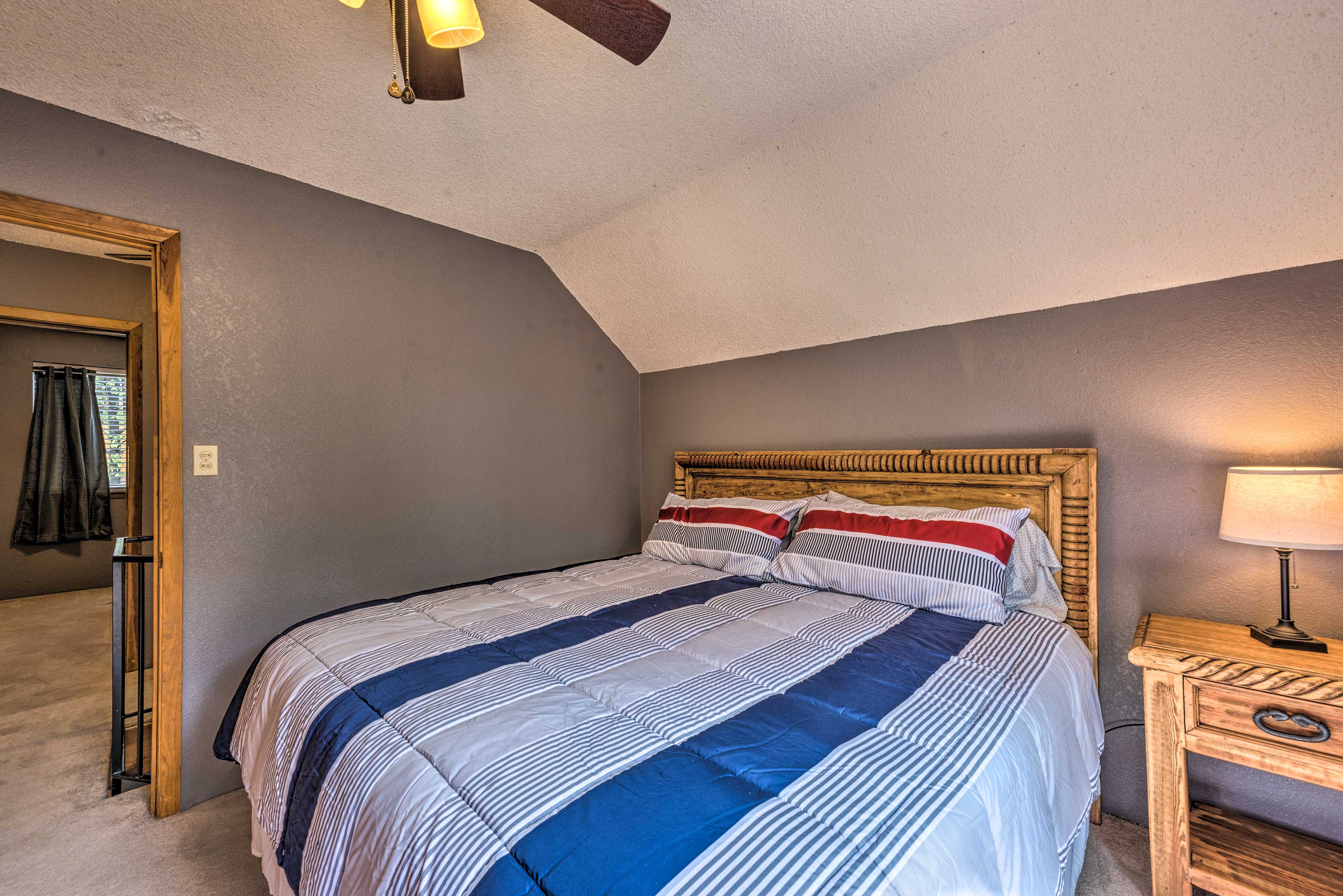 Rustic Ruidoso Cabin w/ Large Deck & Grill!