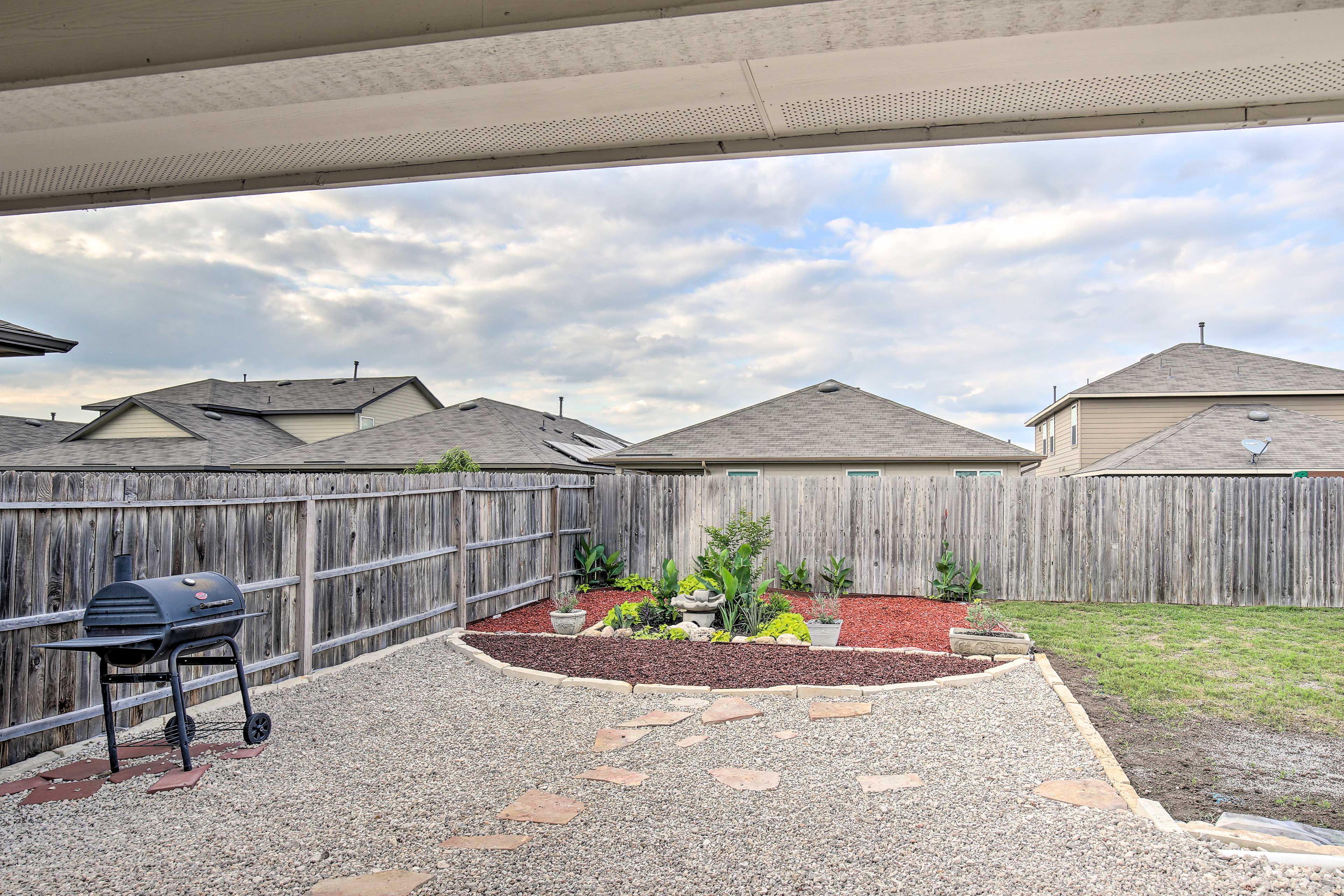 San Antonio Retreat w/ Yard & Grill Near Downtown! Home Rental in San