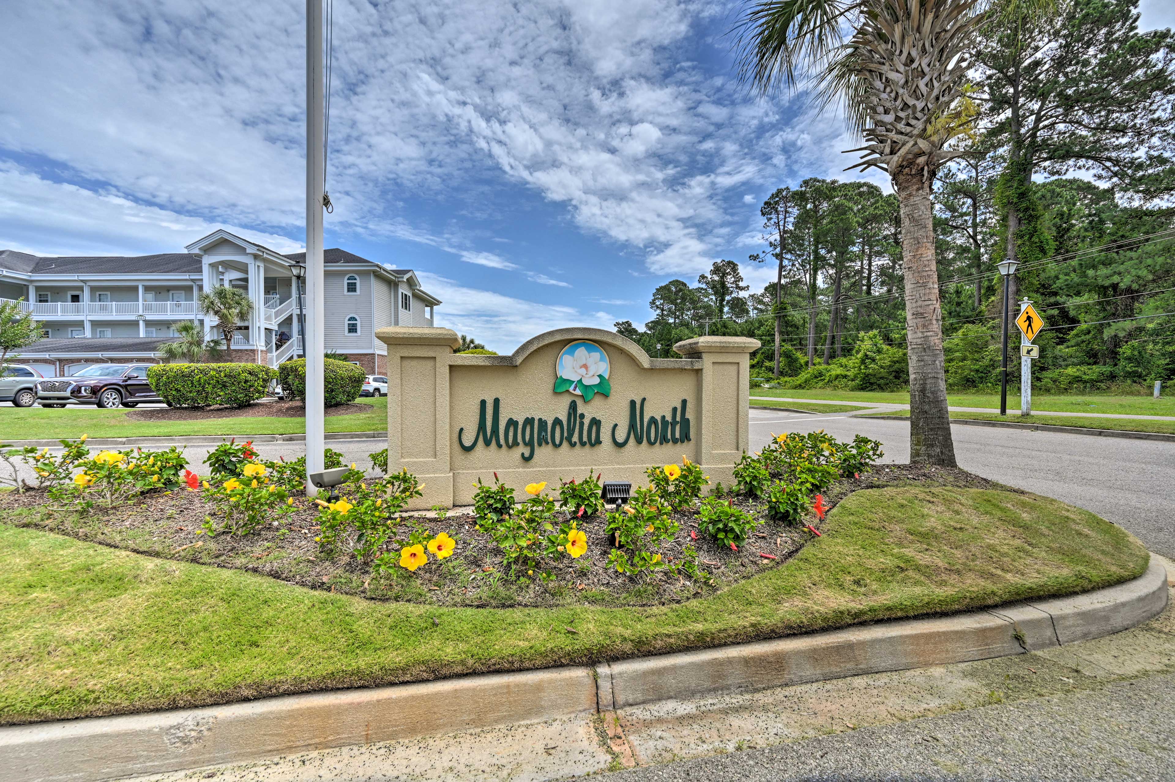 Property Image 1 - Modern Top-Floor Condo < 1 Mi to Golfing!