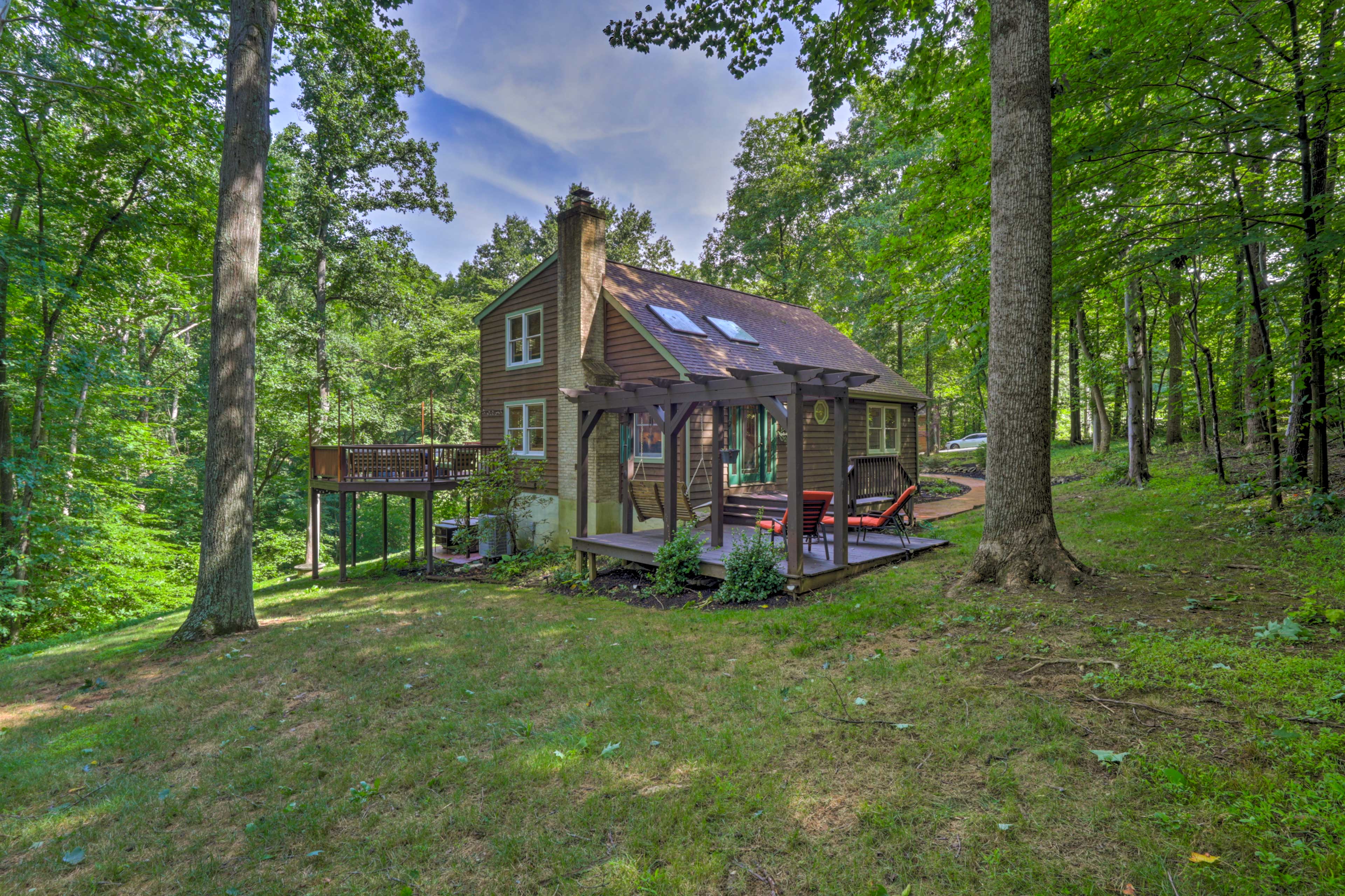 Property Image 1 - Secluded Leesburg Retreat w/ Private Hot Tub!