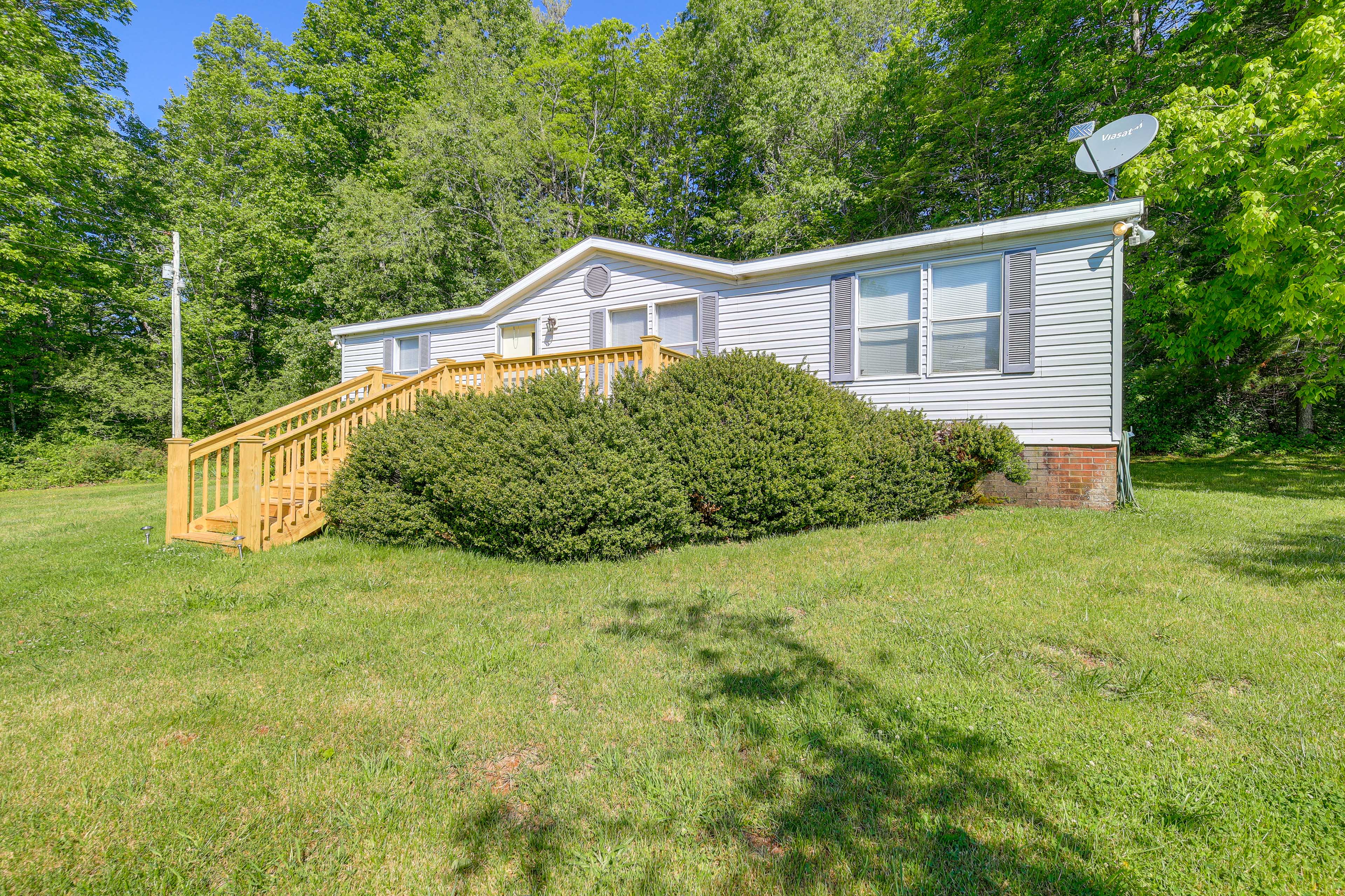 Property Image 1 - Serene Home: 2 Decks, 3 Mi to Blue Ridge Pkwy