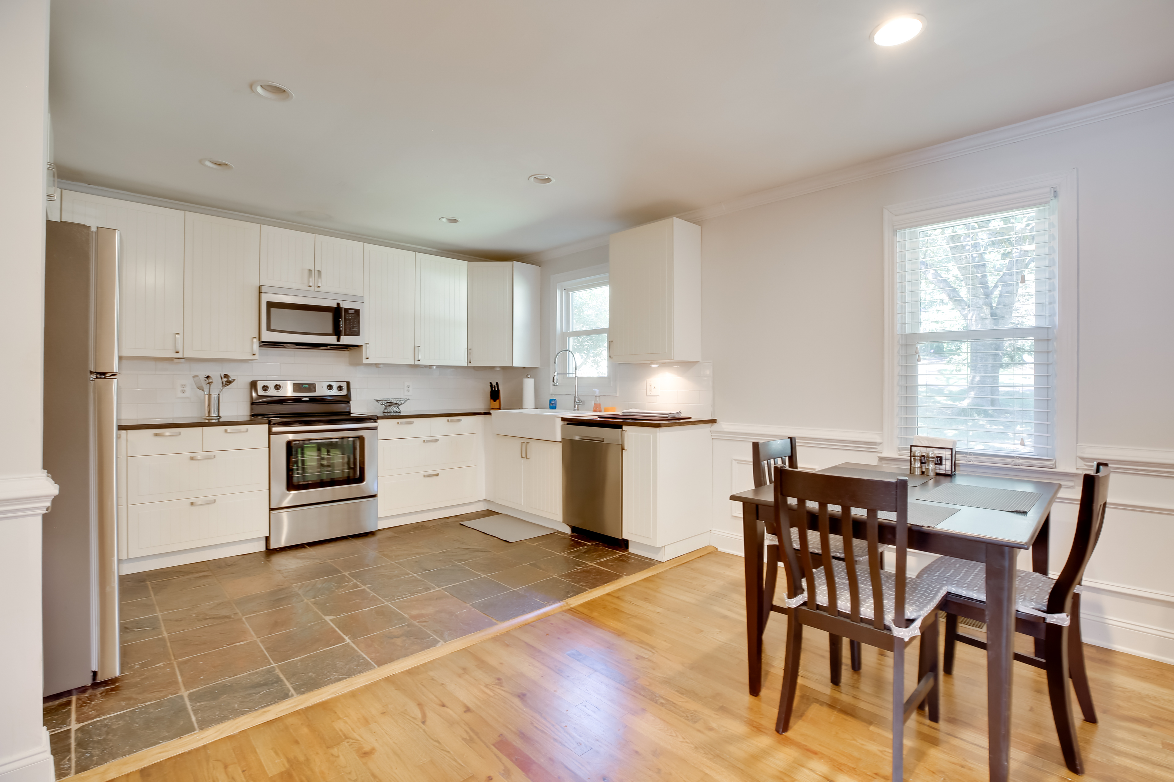 Contemporary Athens Home < 2 Miles to UGA!