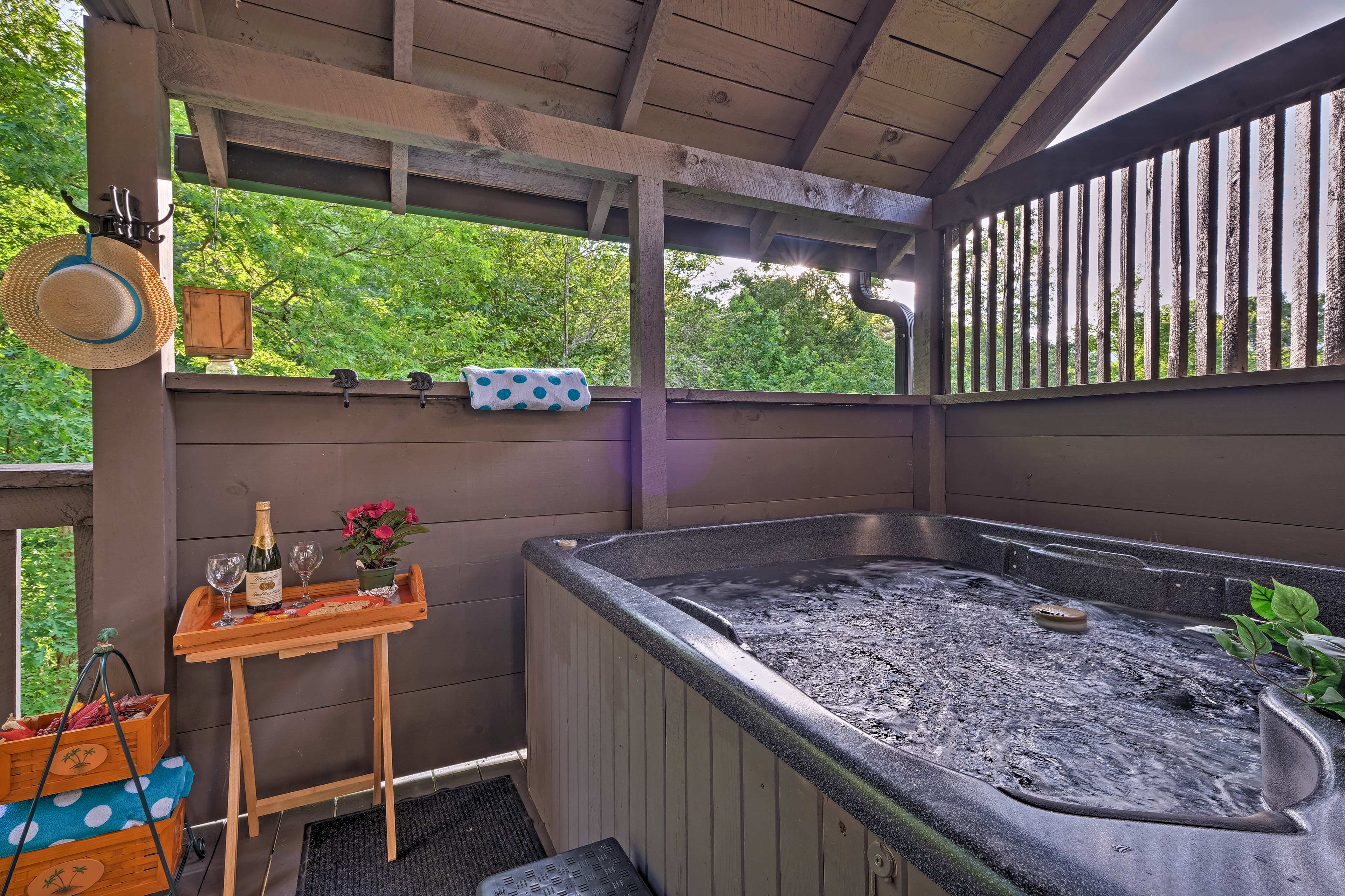 Property Image 2 - Return to Eden Cabin w/ Hot Tub: 4 Mi to Dollywood