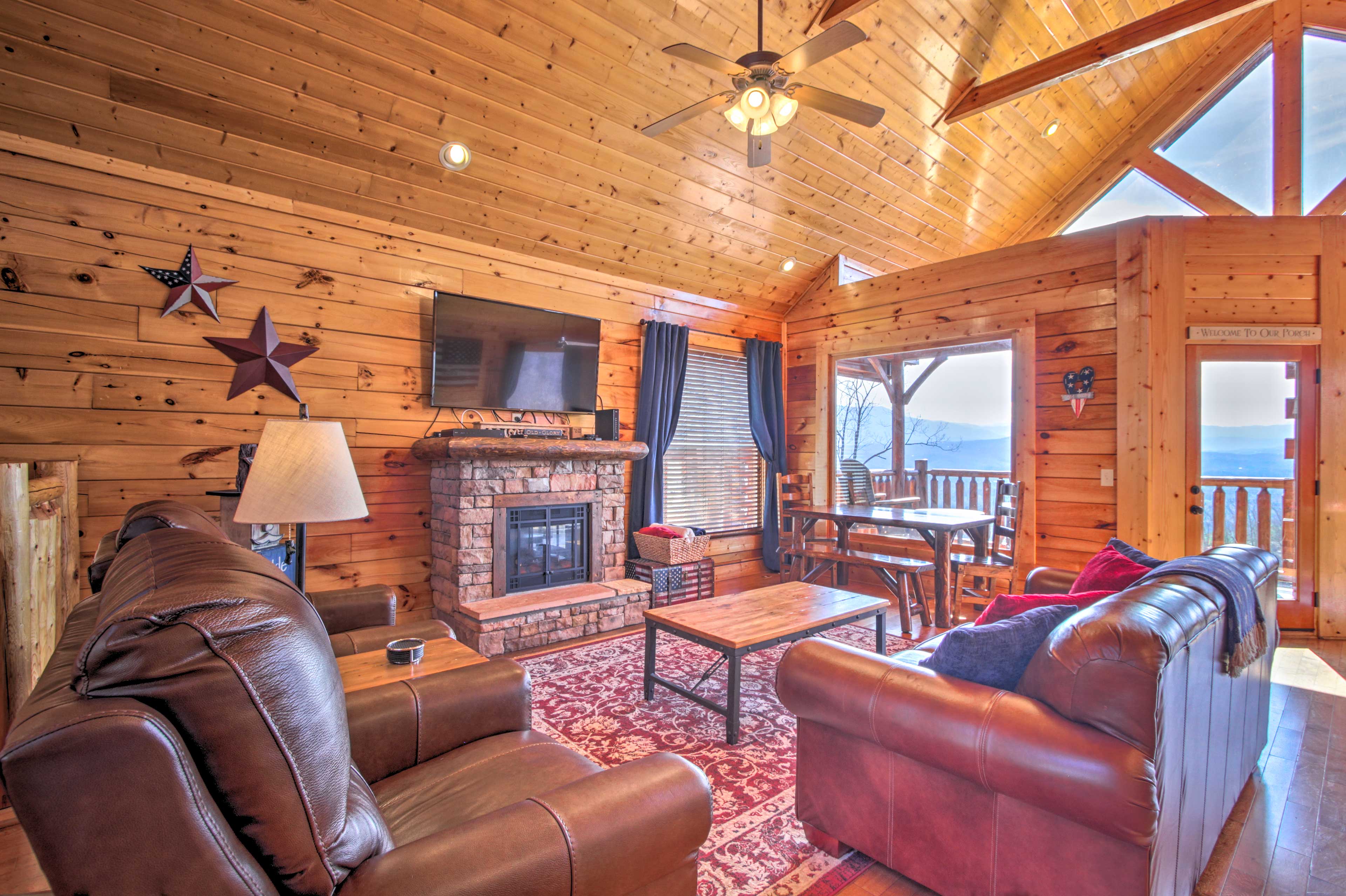Property Image 1 - Pigeon Forge Mountain Cabin: Hot Tub & Resort Pool