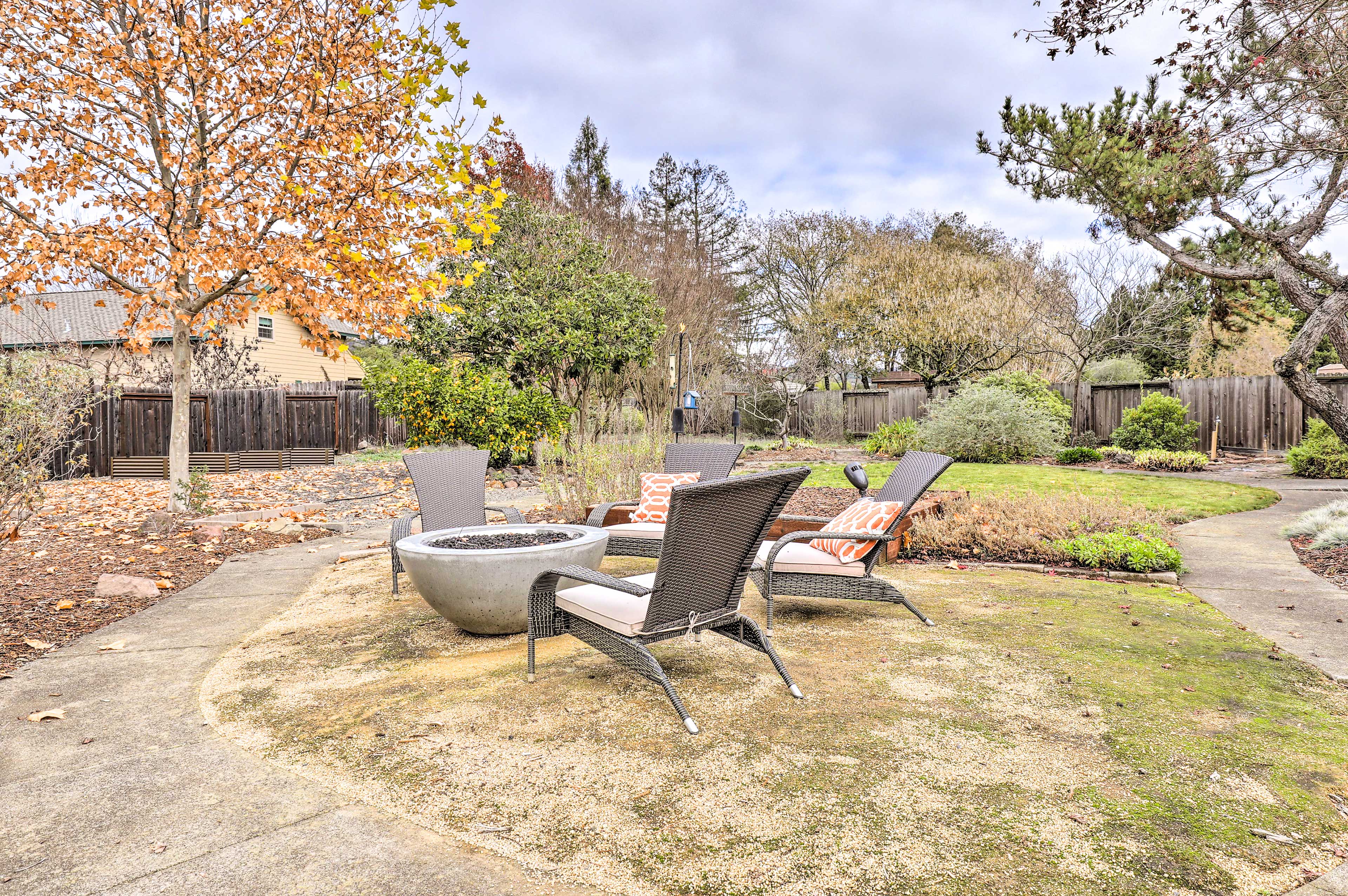 Peaceful Windsor Retreat w/ Private Hot Tub!