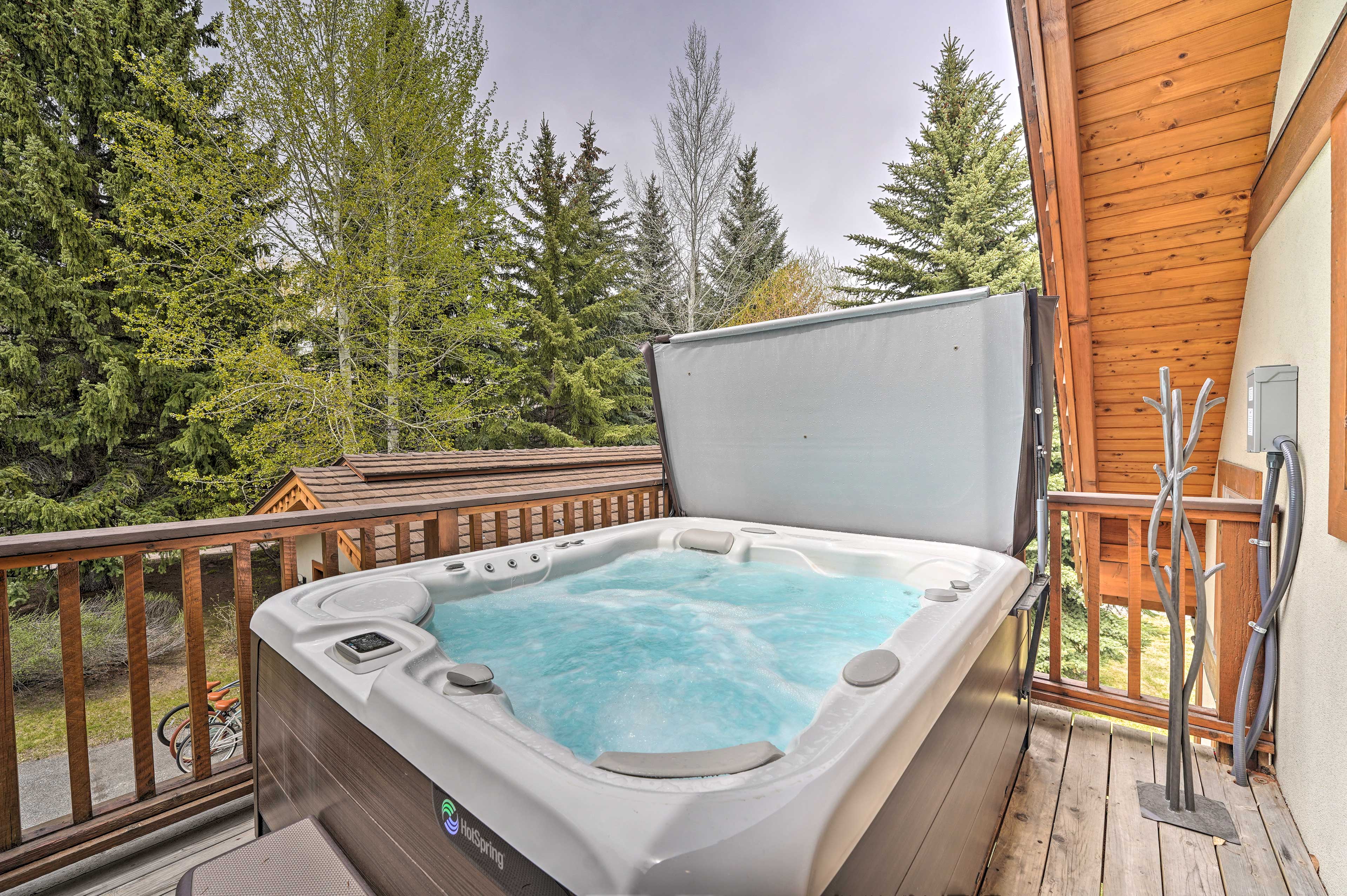 Property Image 2 - Serene Sun Valley Home w/ Hot Tub & Mtn Views