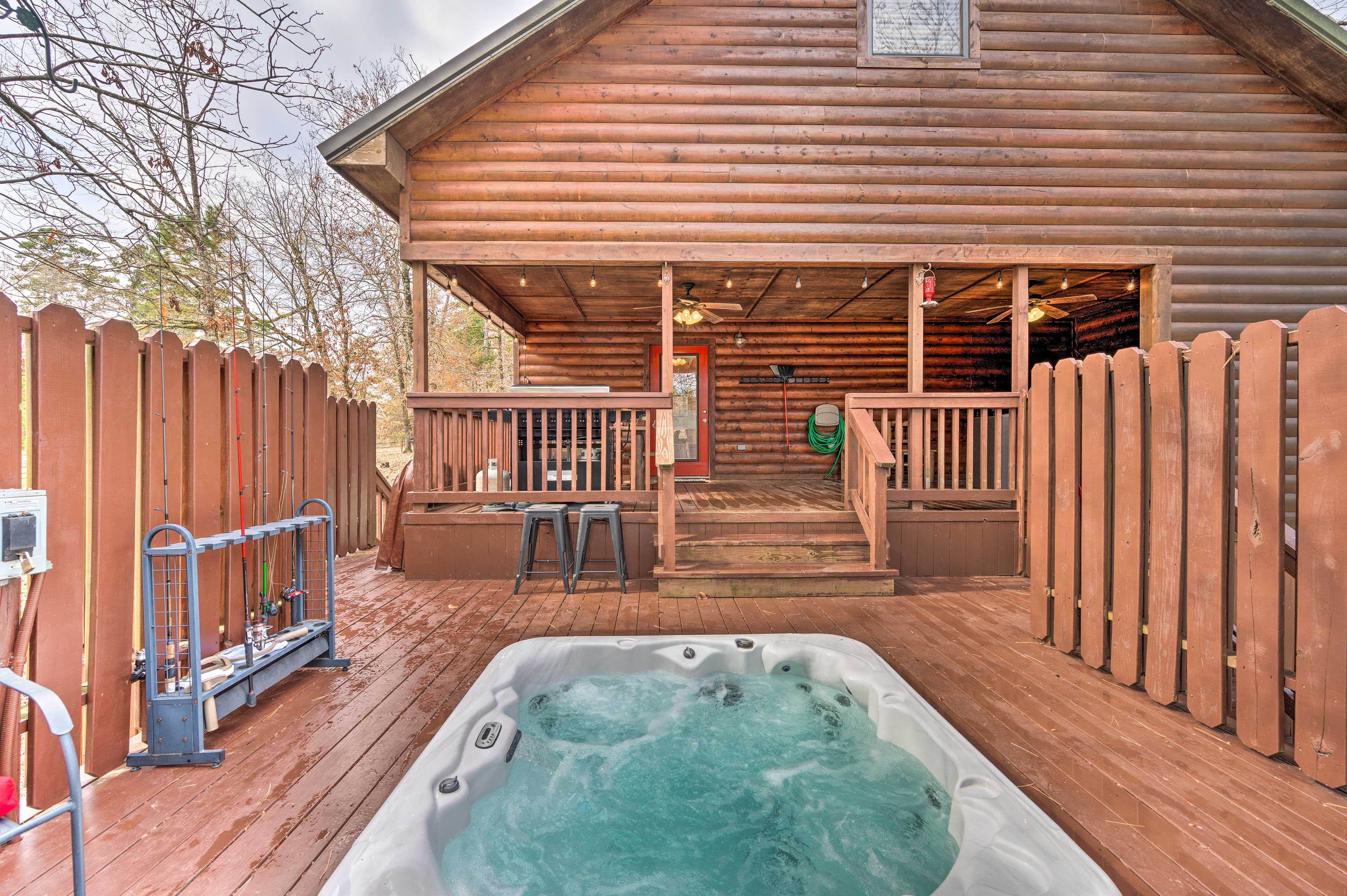 Property Image 1 - ’Little Bear’s Pond’ Broken Bow Cabin w/ Hot Tub!