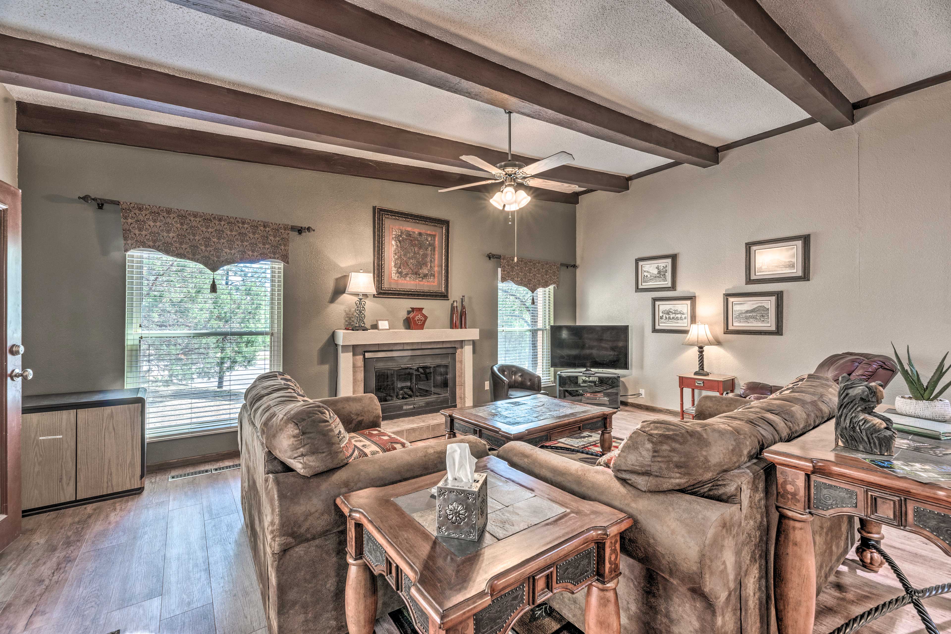 Alto Condo w/ Deck 2 Mi to Ruidoso Winter Park! Home Rental in Alto