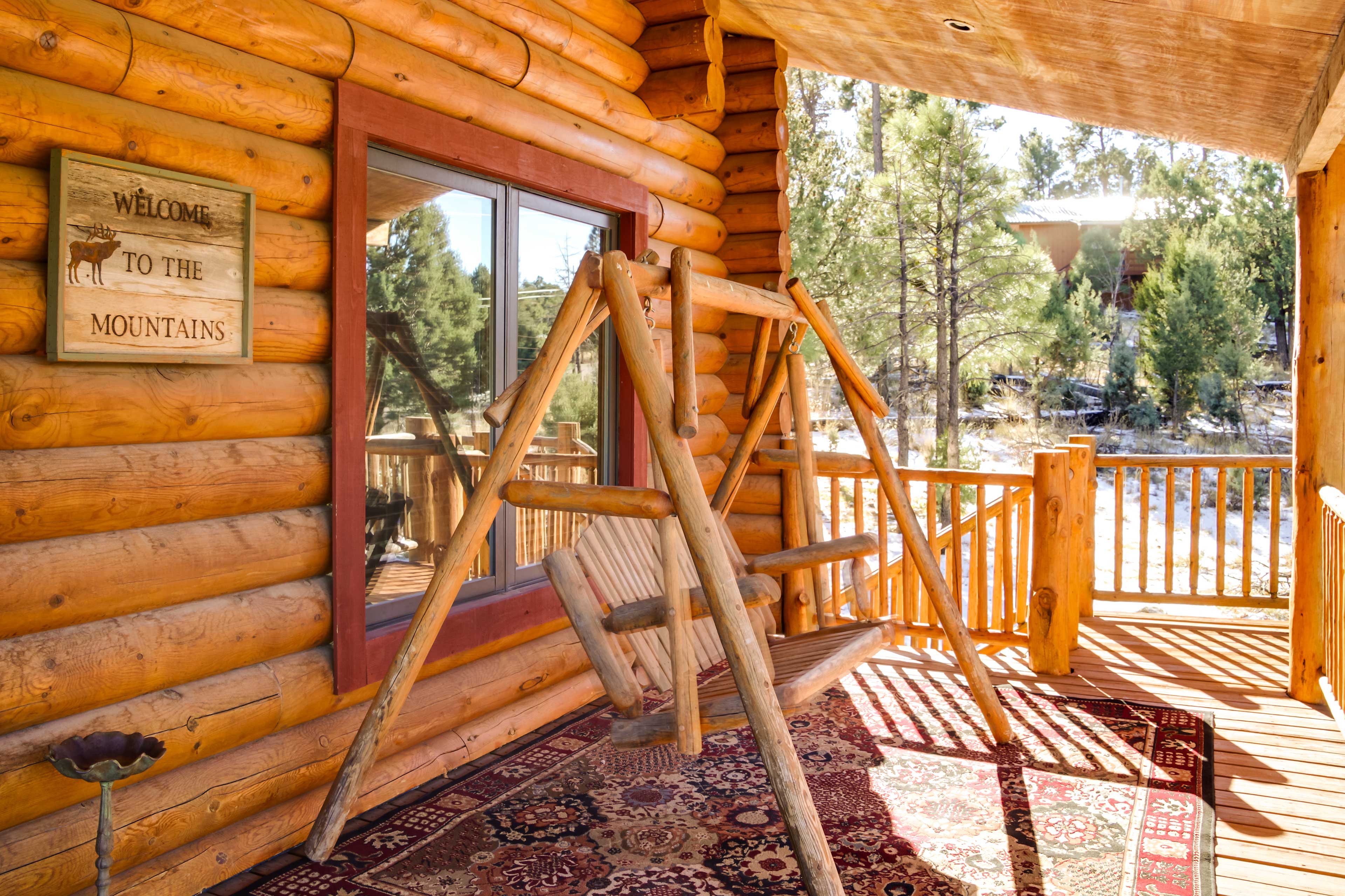 Property Image 2 - ’Lacy’s Log Cabin’ Alto Home w/ Mountain Views!