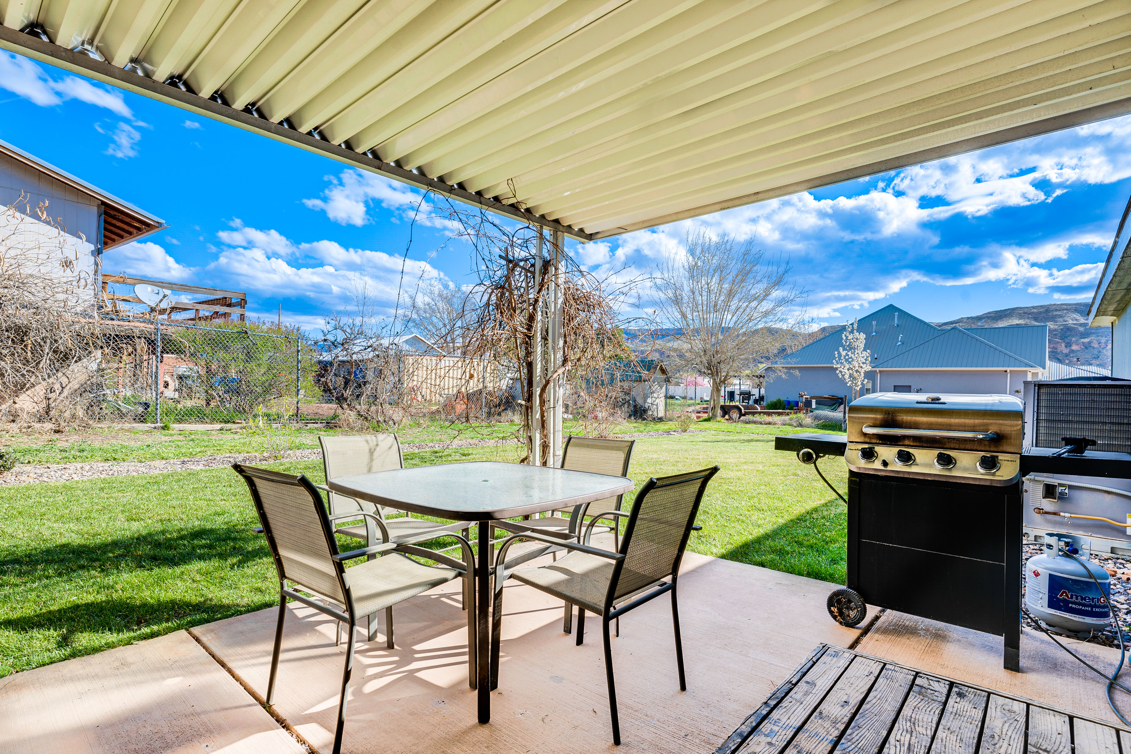 Property Image 2 - La Verkin Home w/ Yard, Covered Patio & Grill