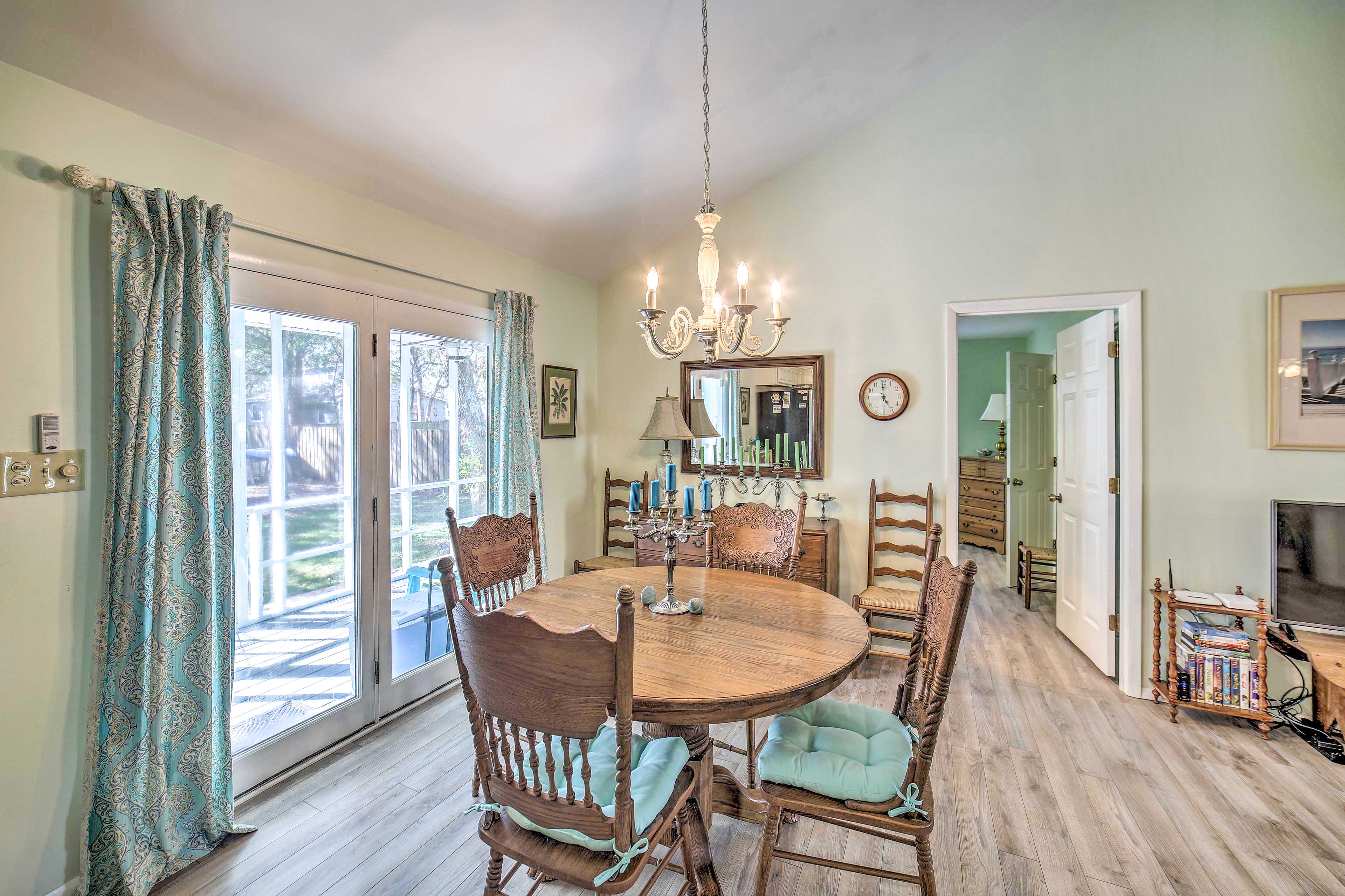 Oak Island Home w/ Yard < 1 Mi to the Beach!