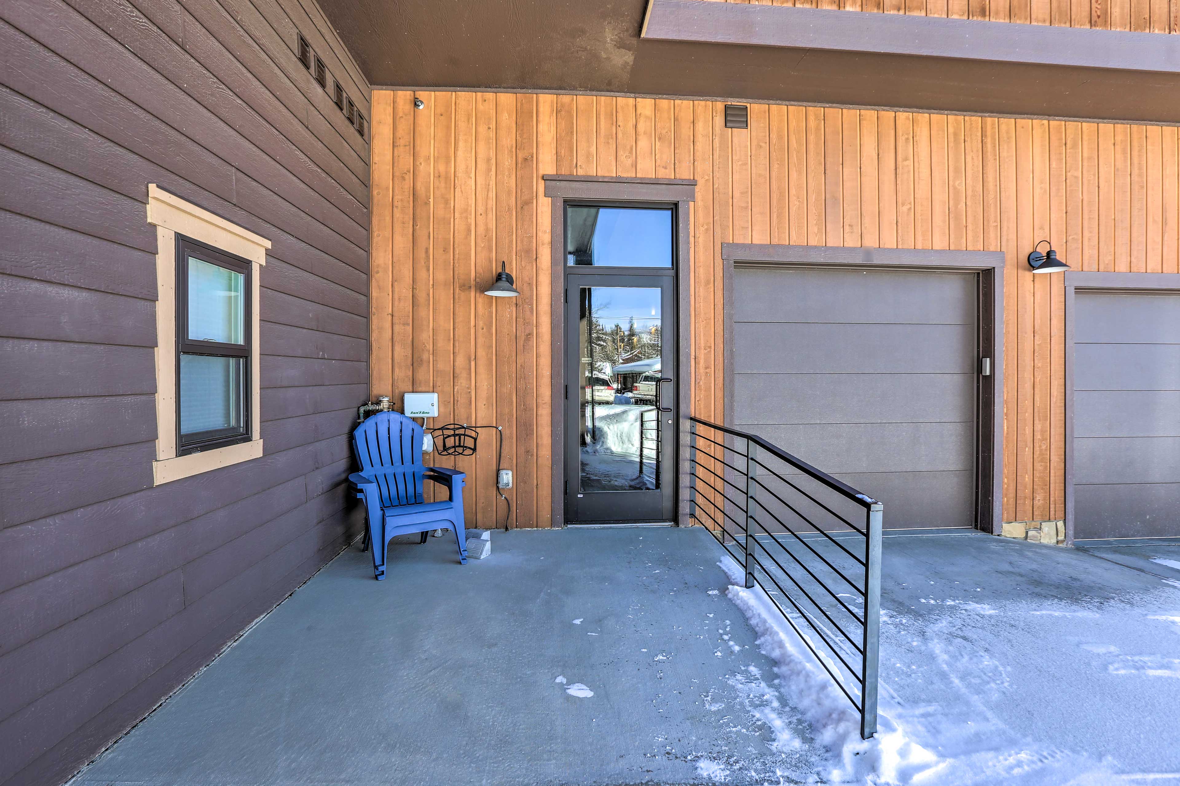 Property Image 2 - Modern Mountain Getaway, Walk to Grand Lake!