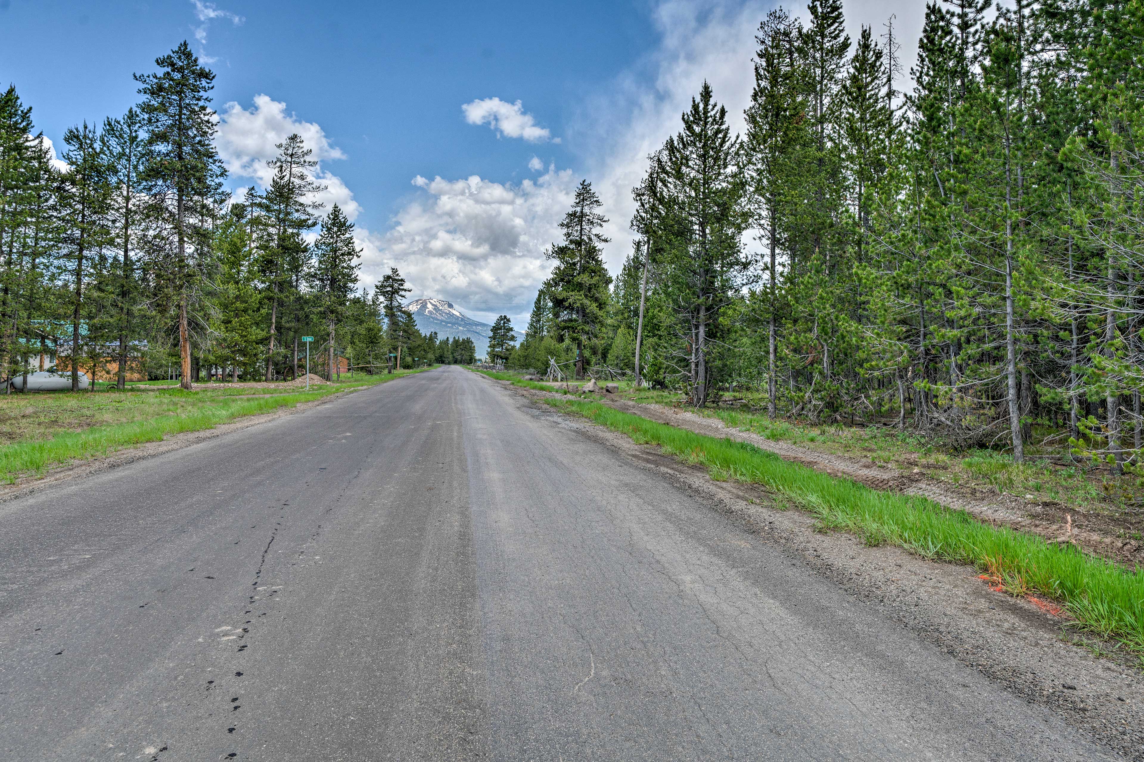 Property Image 1 - Outdoor Adventure Hub ~ 20 Miles to Yellowstone!