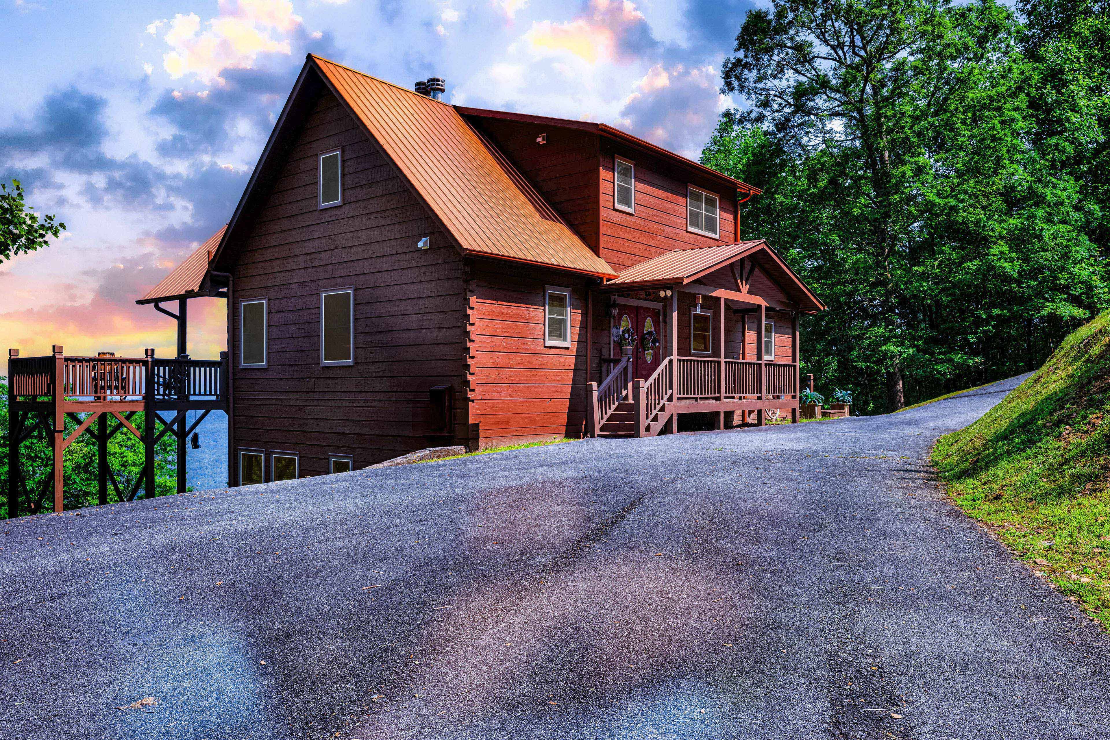 Outlaw Mountain Lodge: Fire Pit & Panoramic Views!