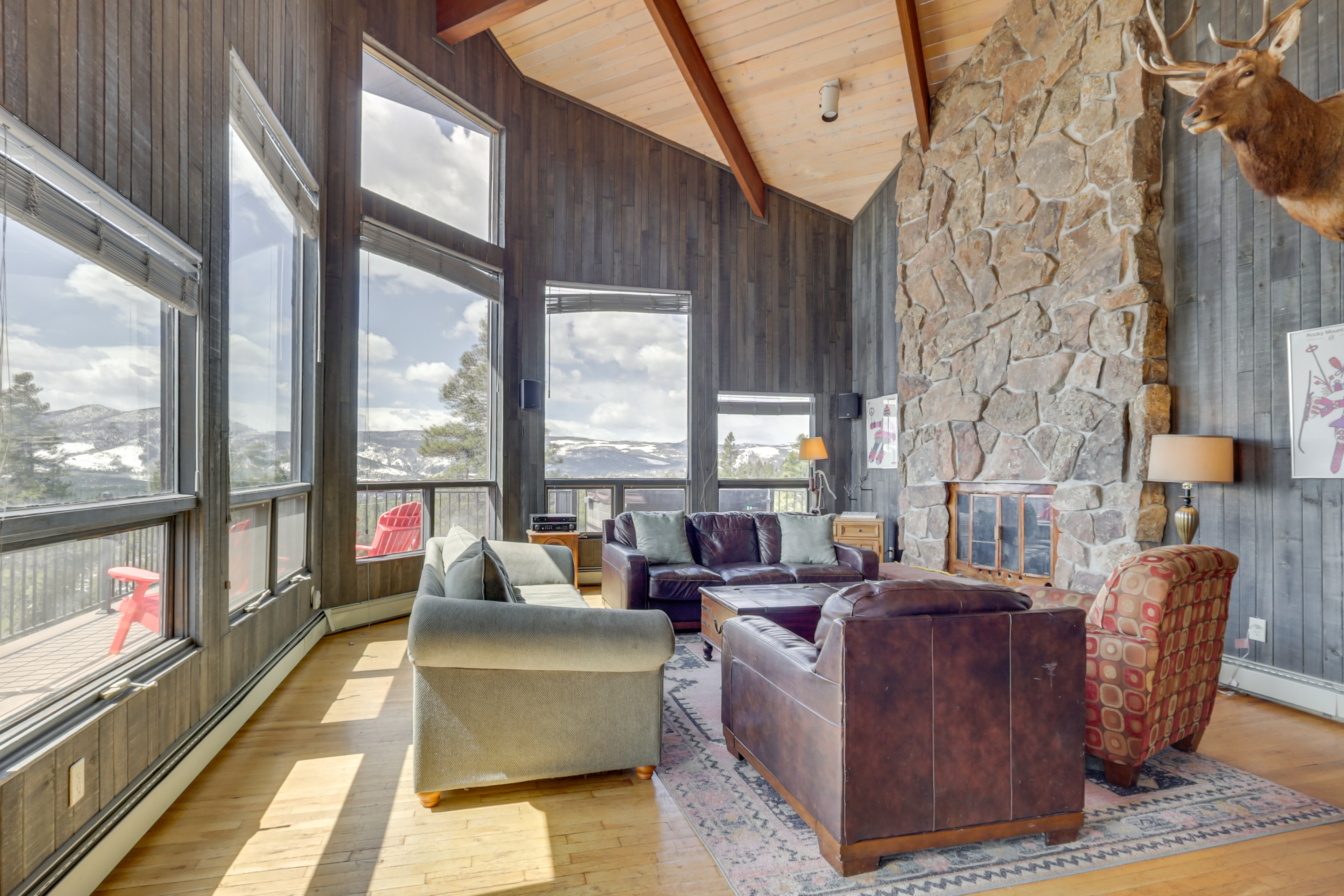 Panoramic Mountain-View Retreat w/ Hot Tub + Deck!