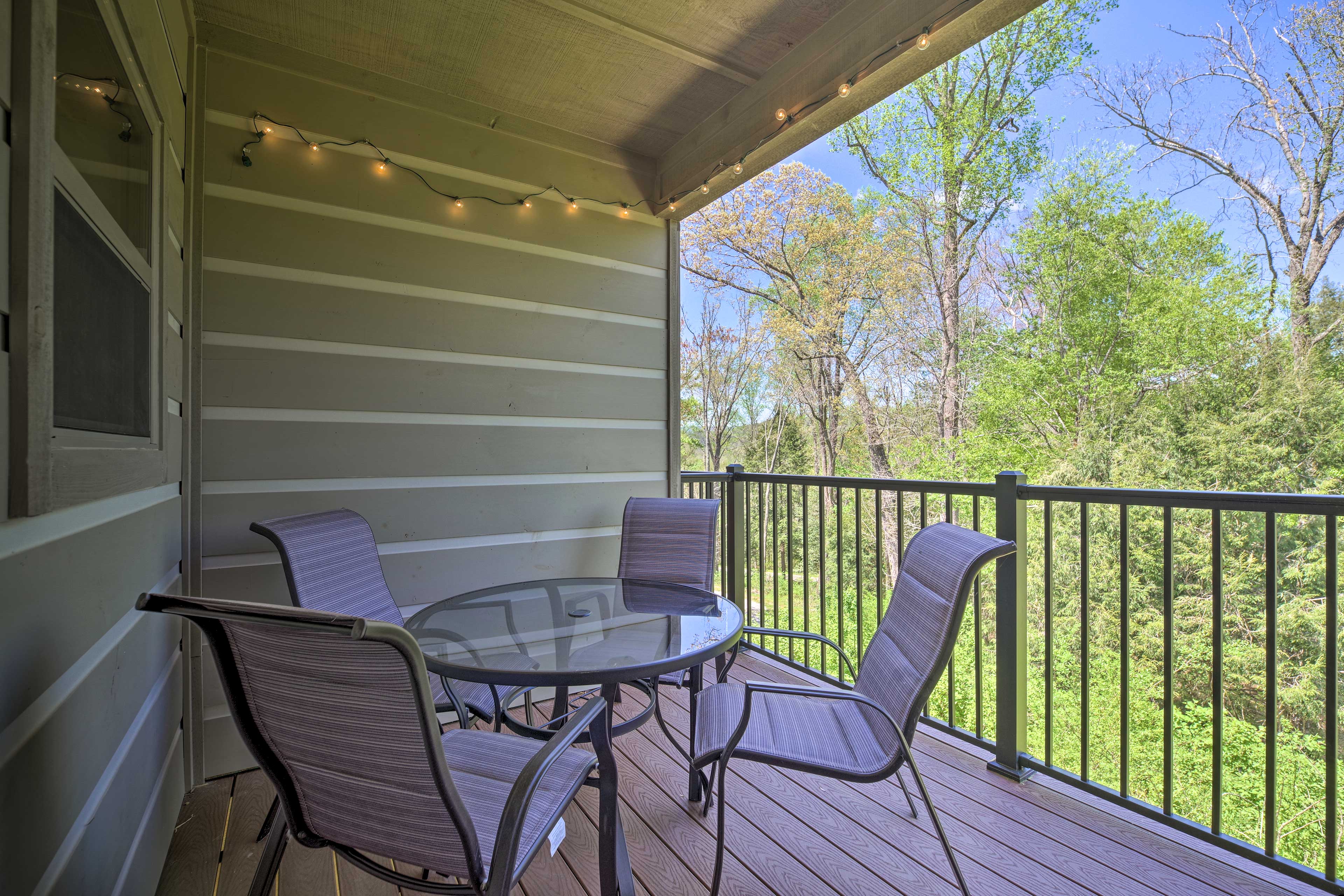 Property Image 1 - Townsend Condo w/ Pool, Great Smoky Mountain Views